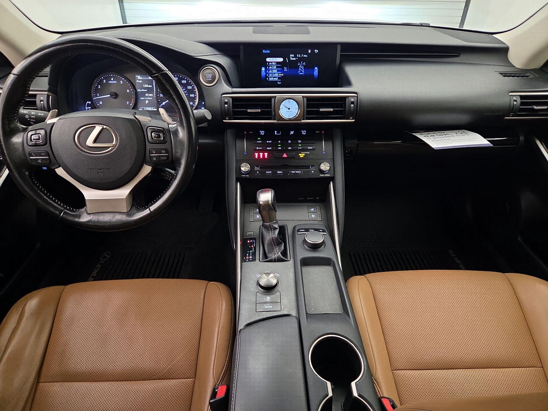Thumbnail: 2017 Lexus IS - 9