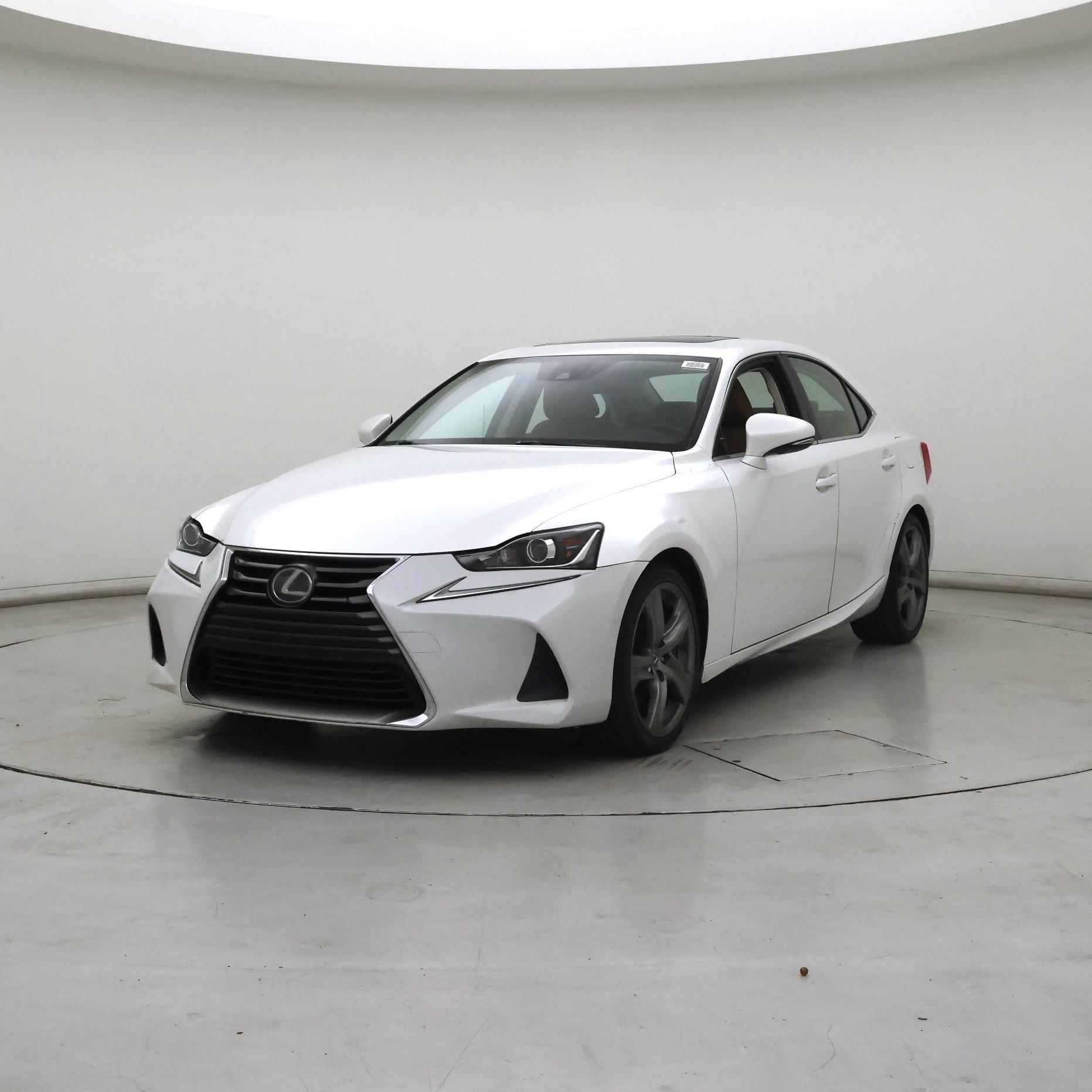 Thumbnail: 2017 Lexus IS - 4
