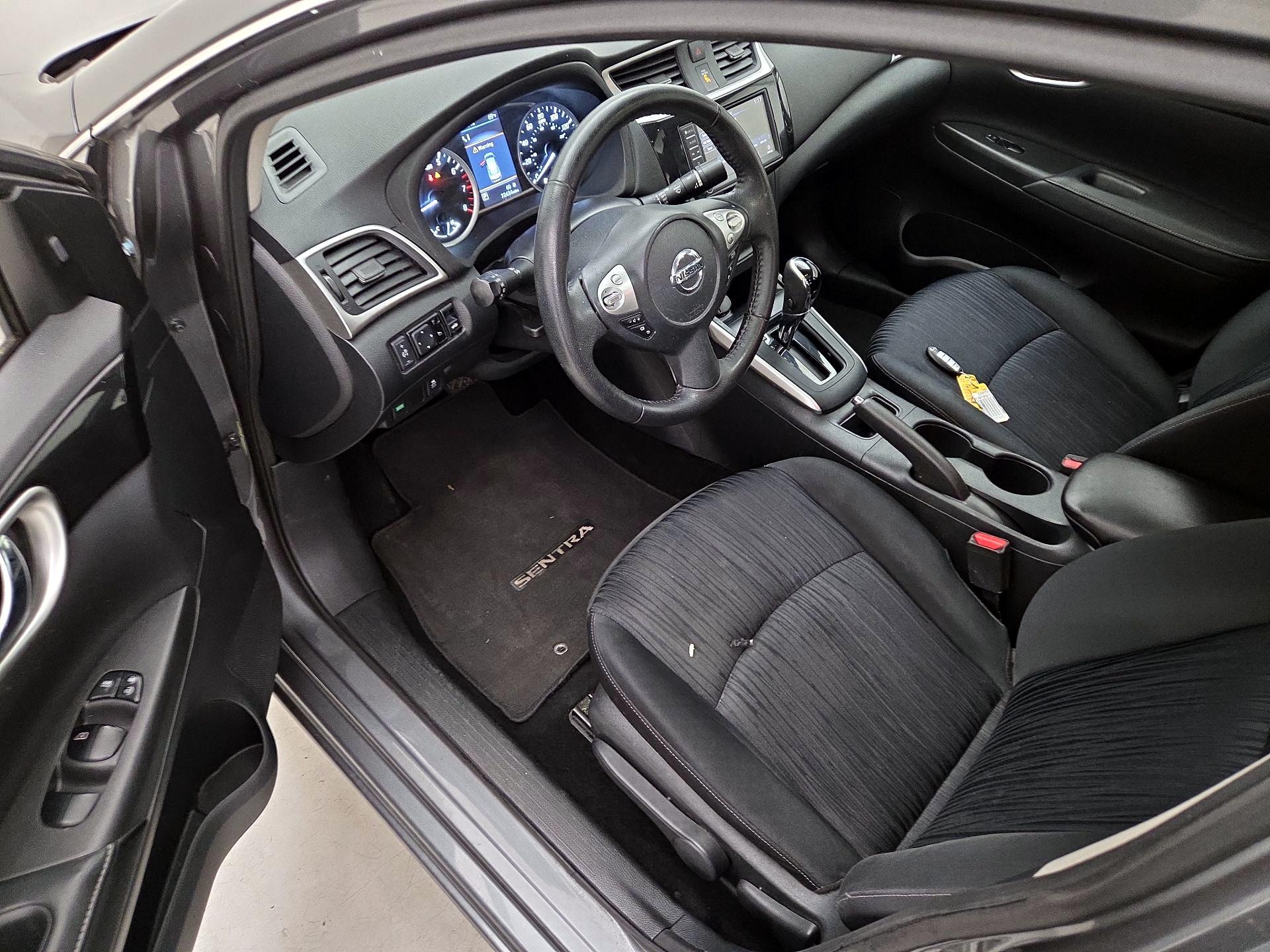 Thumbnail: 2019 Nissan Sentra - 11