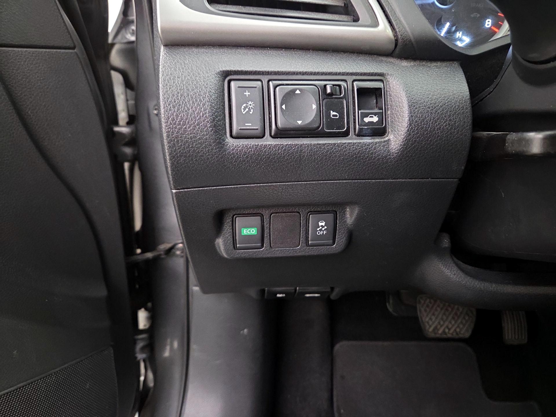 Thumbnail: 2019 Nissan Sentra - 13