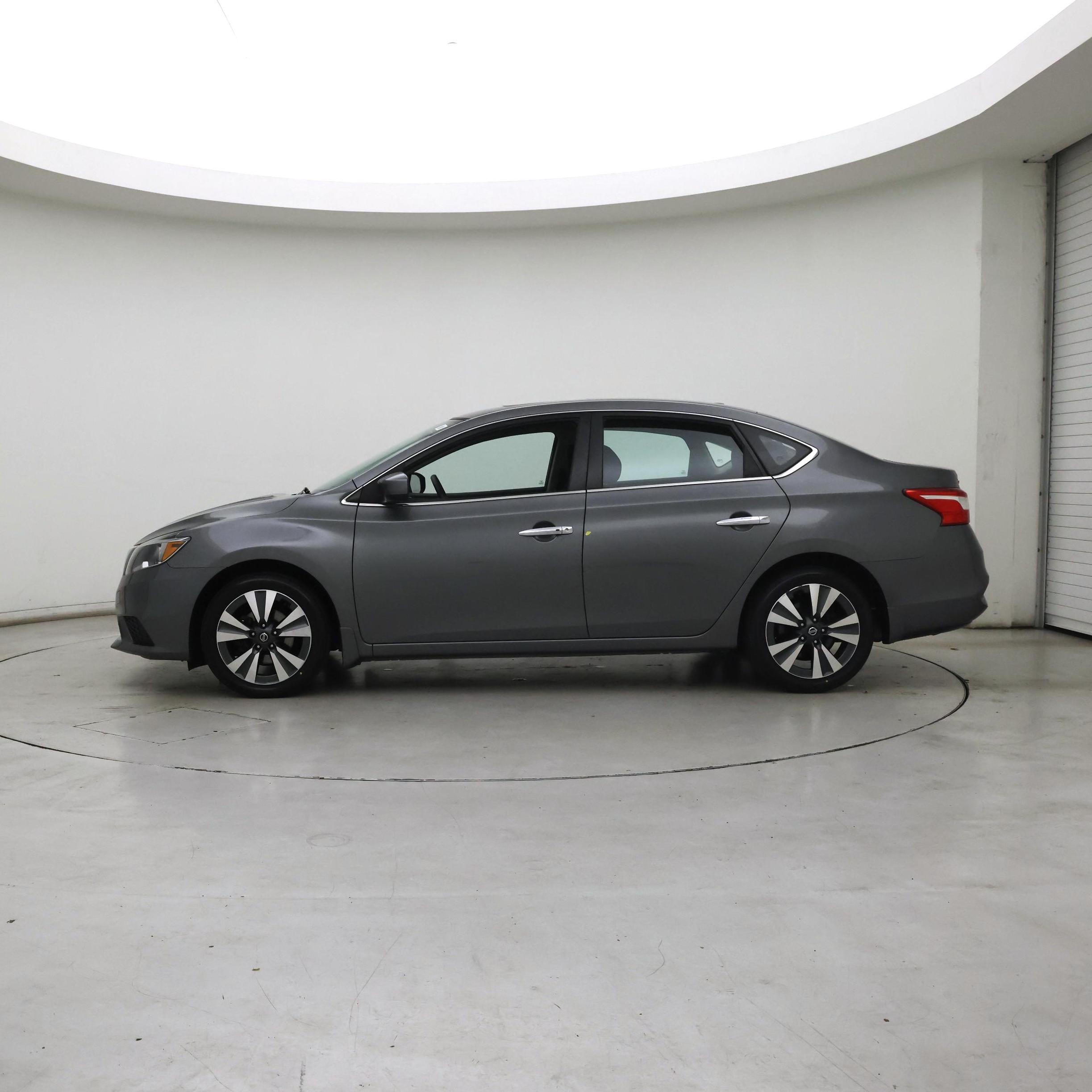 Thumbnail: 2019 Nissan Sentra - 3