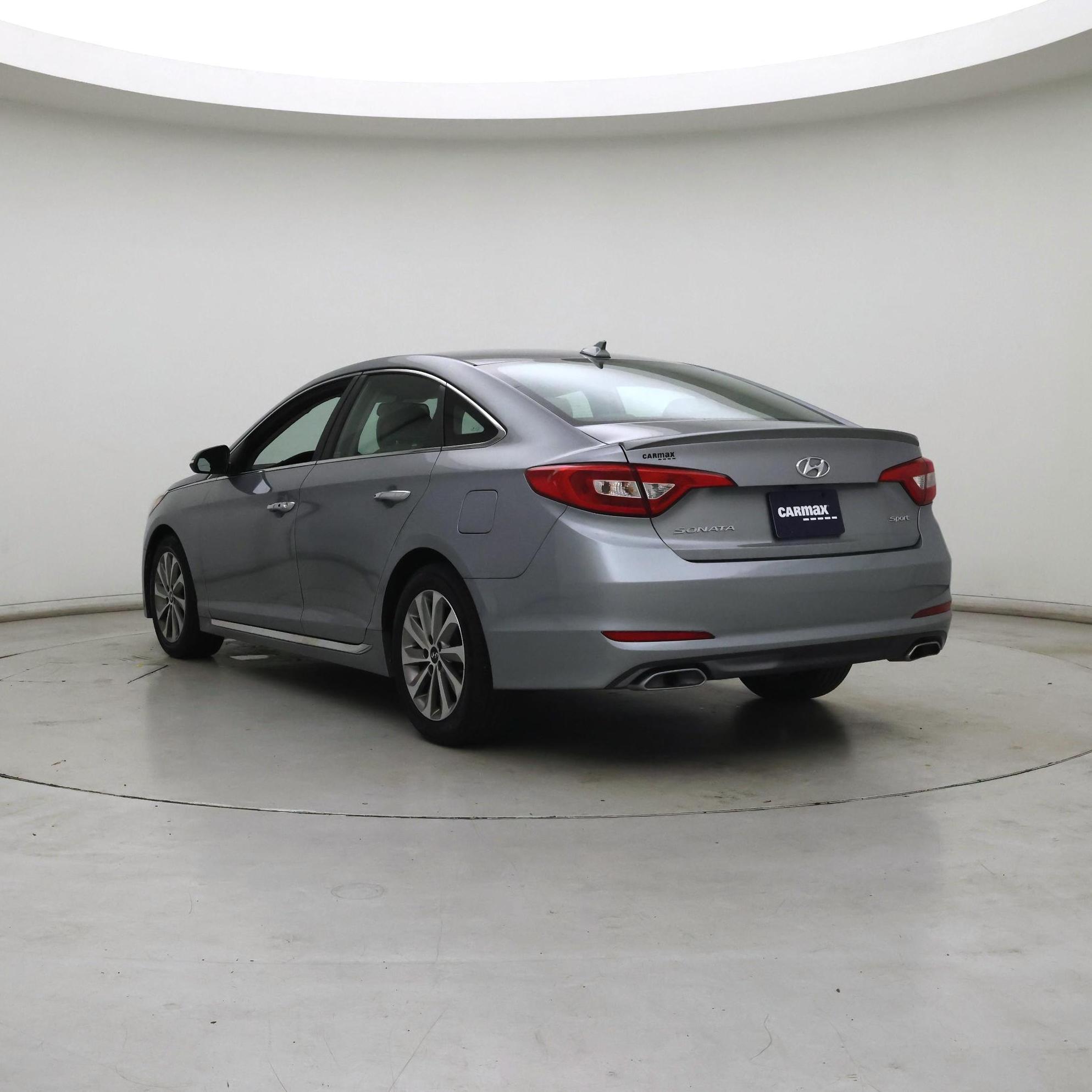Thumbnail: 2016 Hyundai Sonata - 2