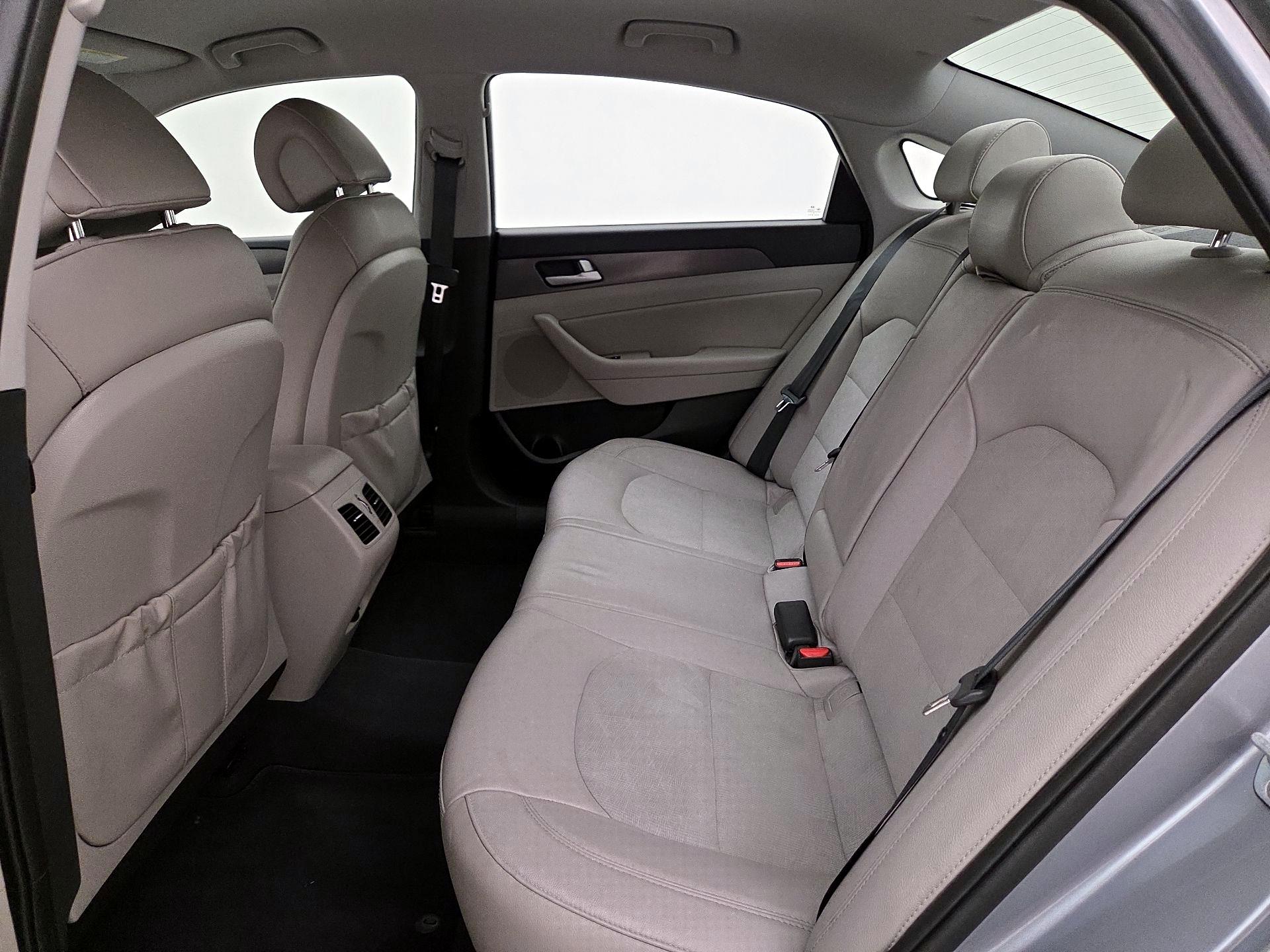 Thumbnail: 2016 Hyundai Sonata - 19