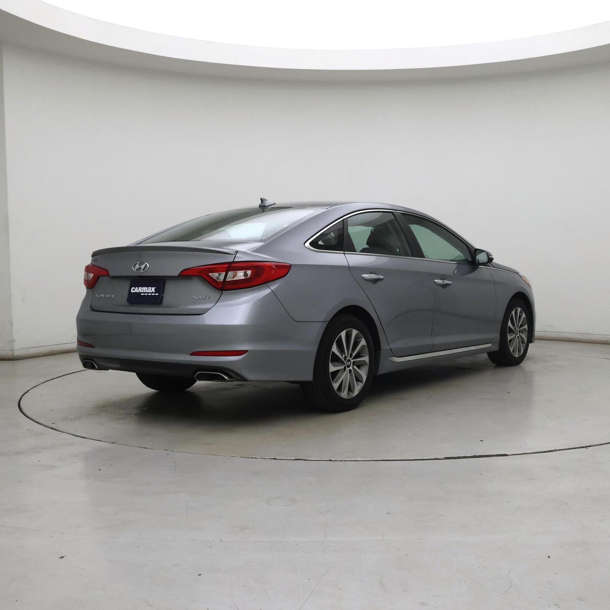 Thumbnail: 2016 Hyundai Sonata - 8