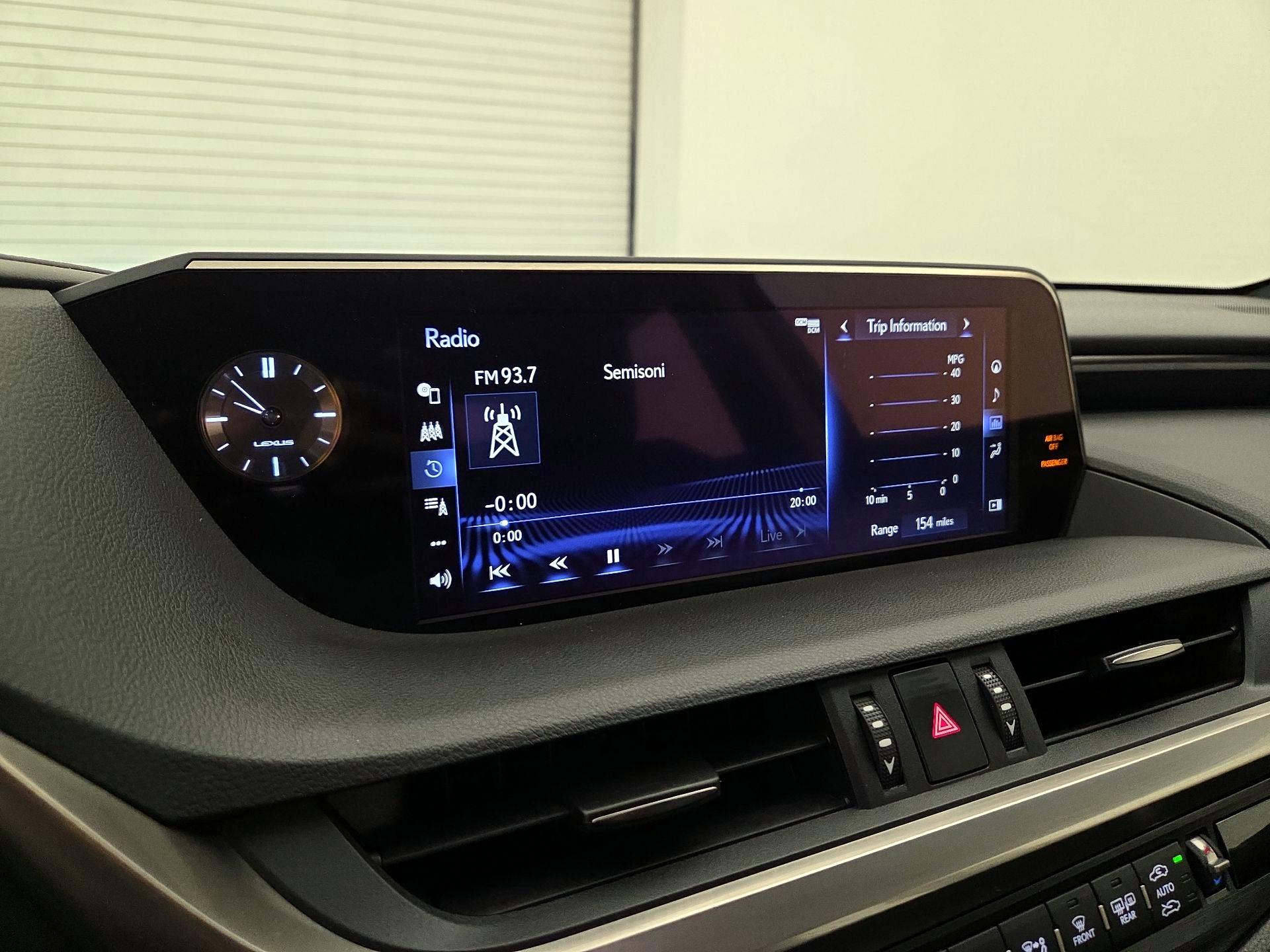 Thumbnail: 2019 Lexus ES - 15