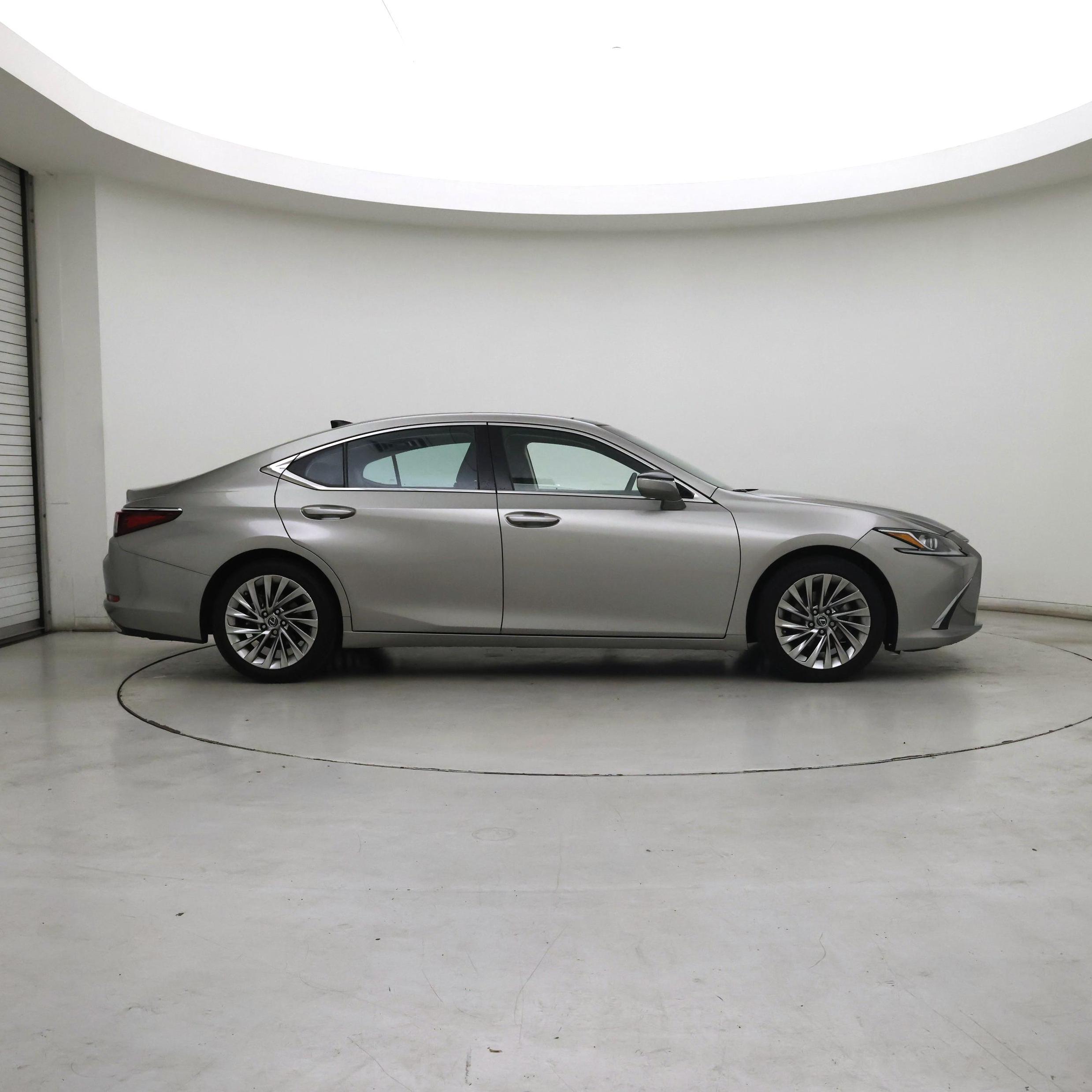 Thumbnail: 2019 Lexus ES - 7
