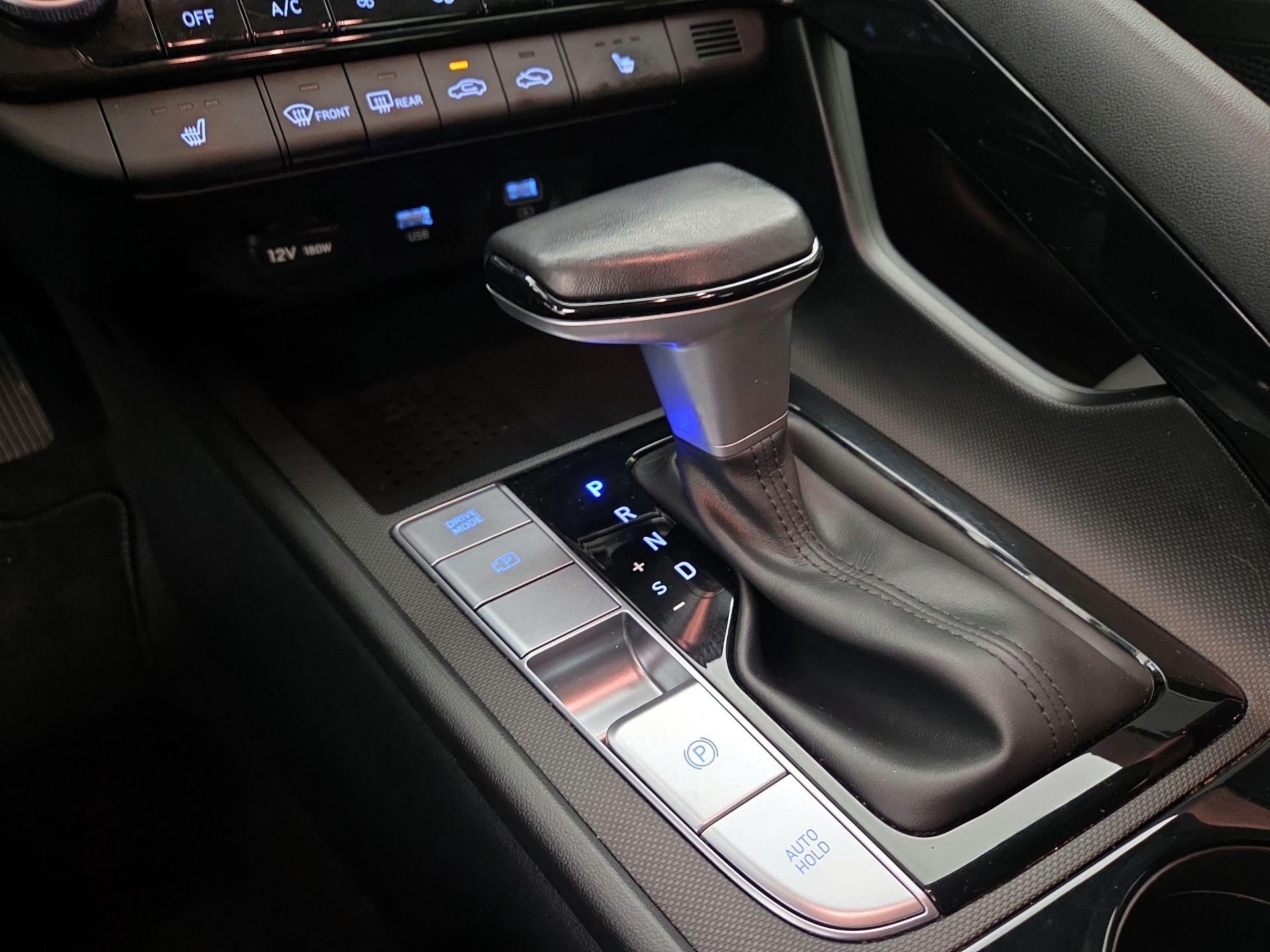 Thumbnail: 2023 Hyundai Elantra - 17