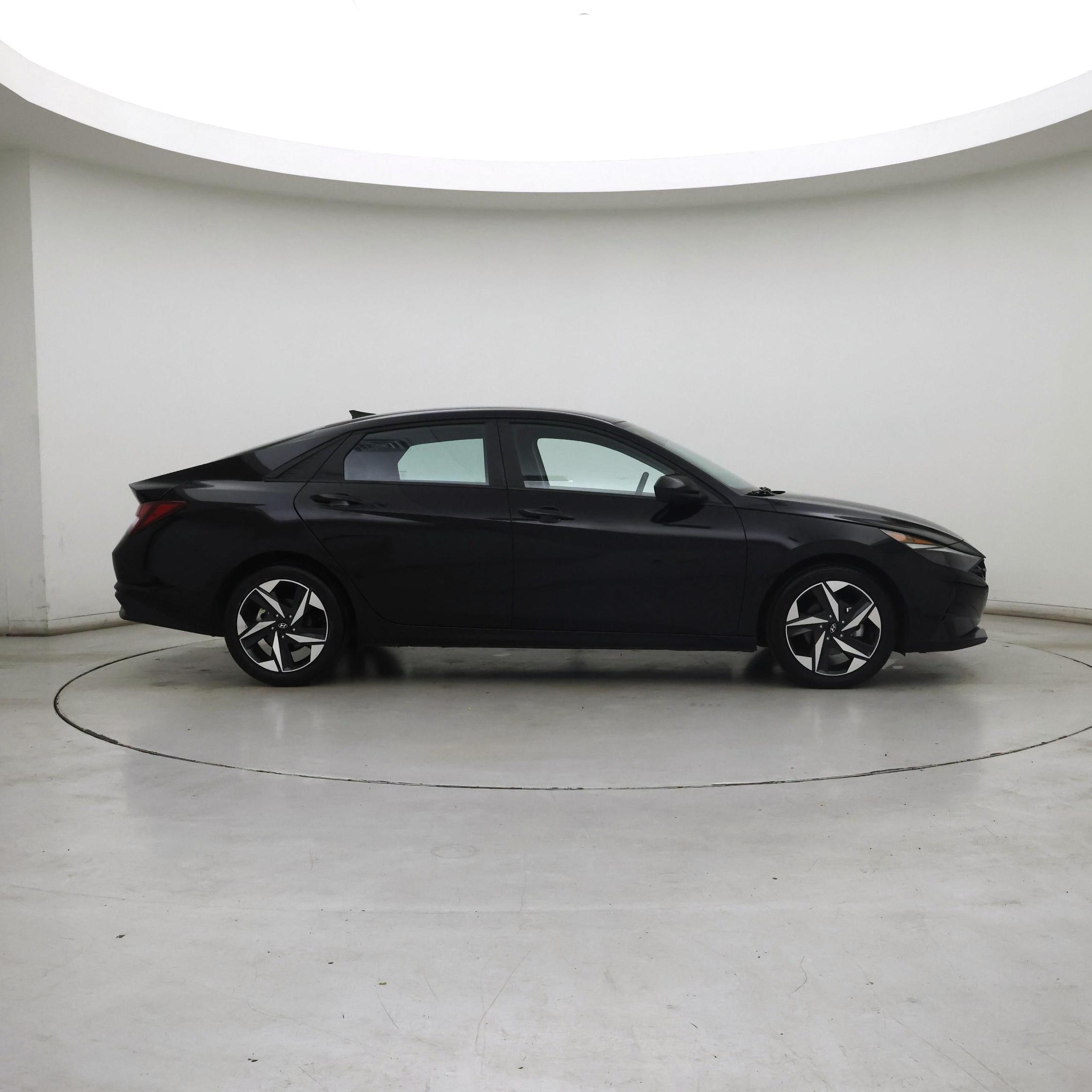 Thumbnail: 2023 Hyundai Elantra - 7