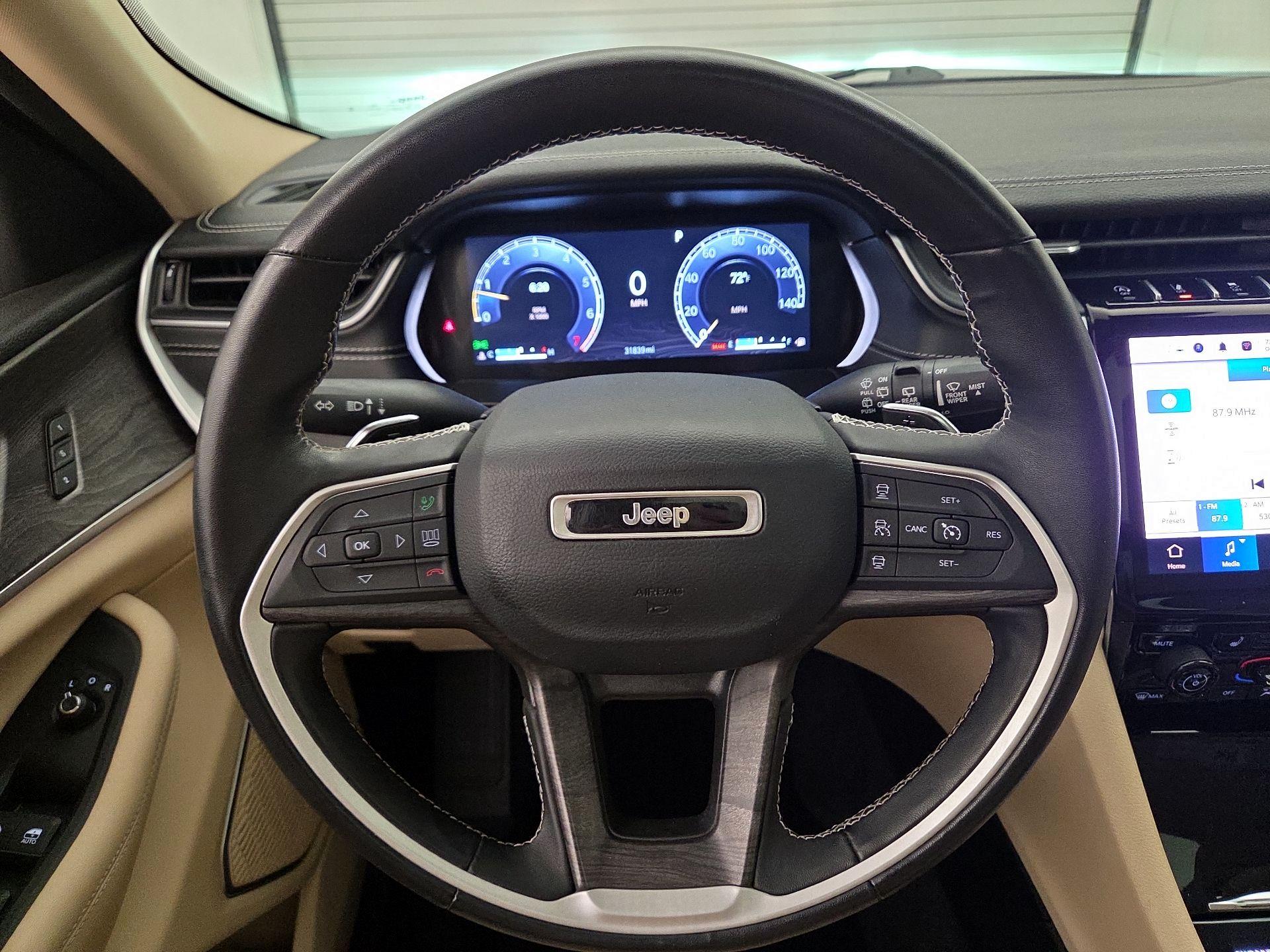 Thumbnail: 2022 Jeep Grand Cherokee - 10