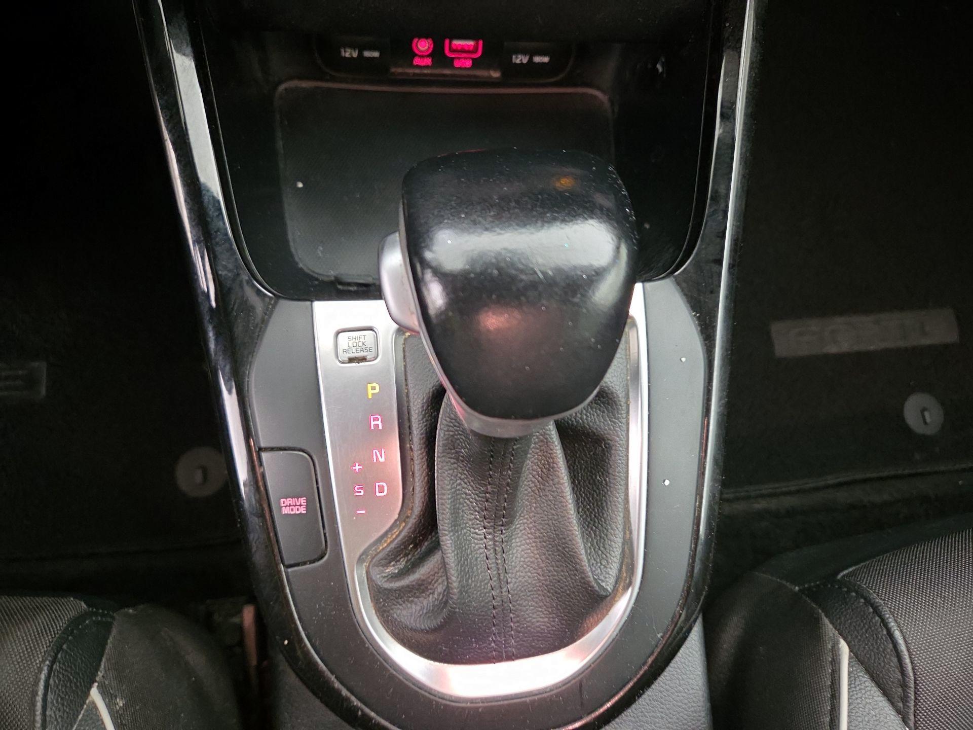 Thumbnail: 2020 Kia Forte - 16