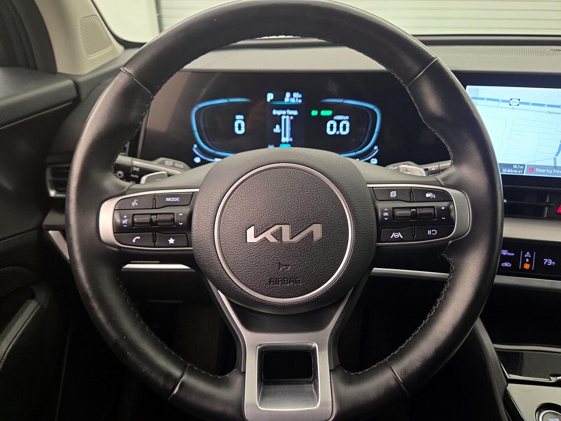 Thumbnail: 2023 Kia Sportage - 10