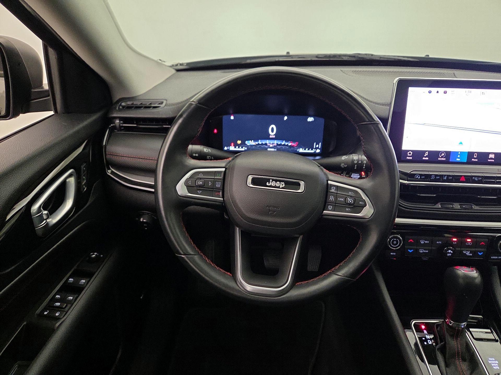 Thumbnail: 2022 Jeep Compass - 10