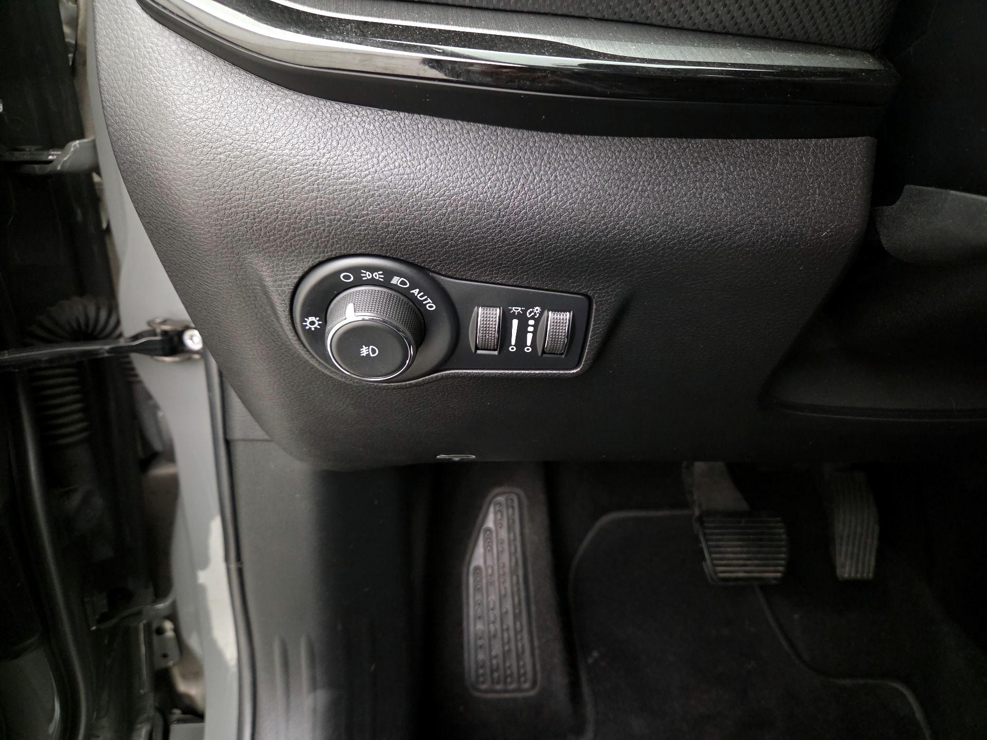 Thumbnail: 2022 Jeep Compass - 13