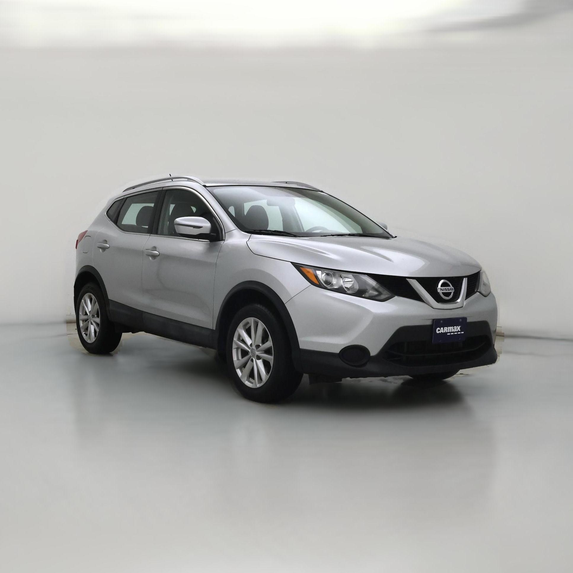 Thumbnail: 2017 Nissan Rogue Sport - 1