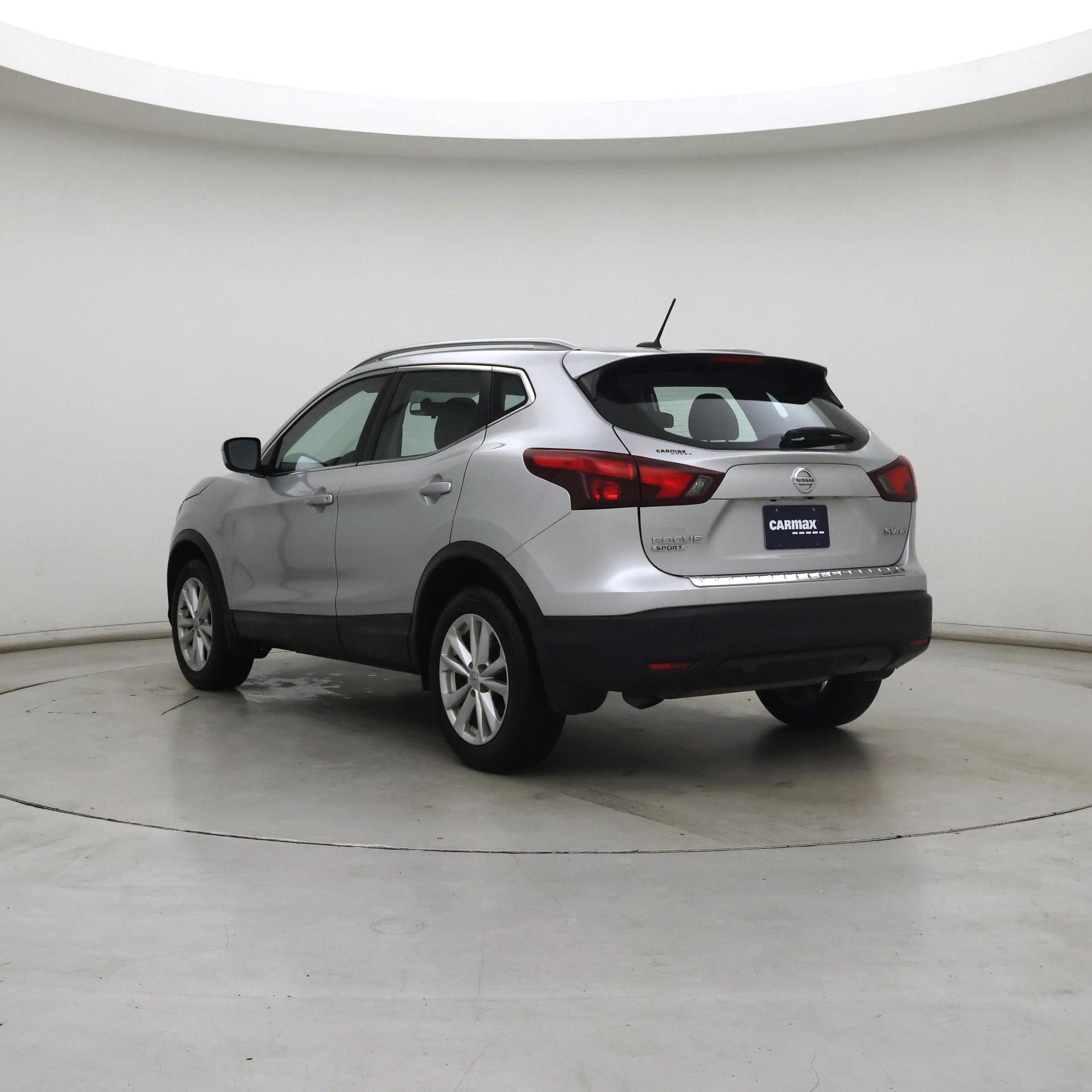 Thumbnail: 2017 Nissan Rogue Sport - 2