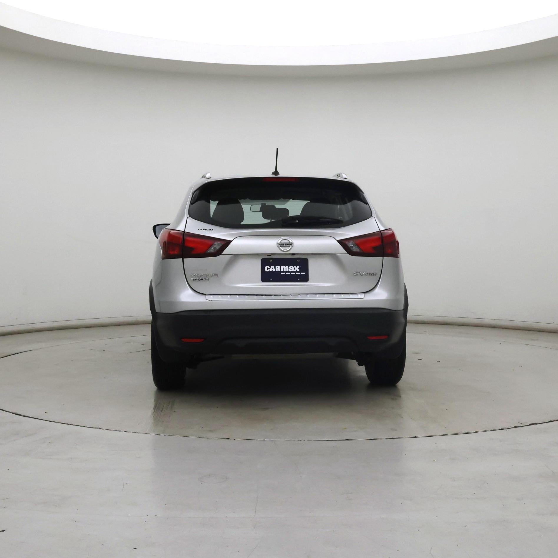 Thumbnail: 2017 Nissan Rogue Sport - 6