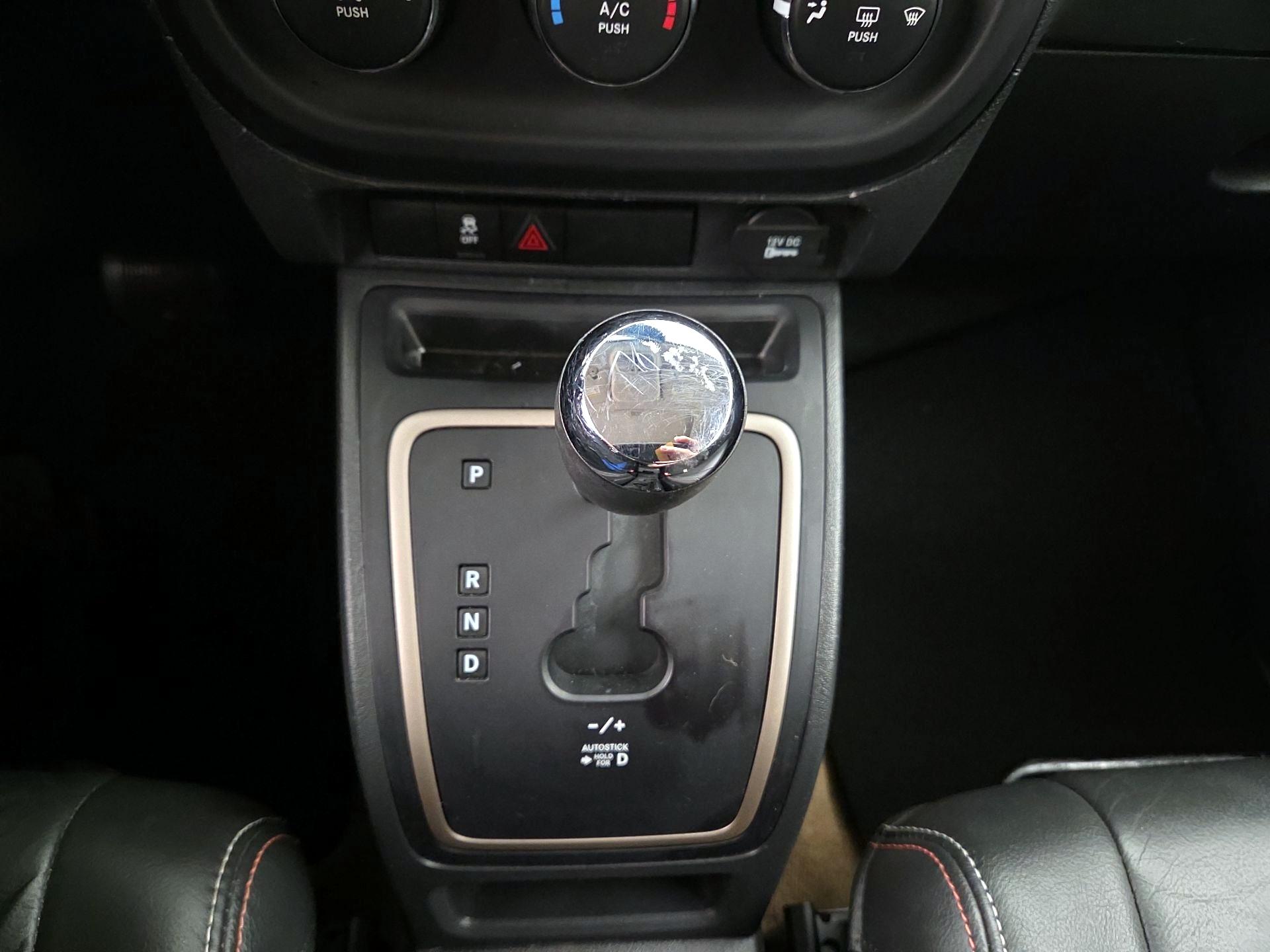 Thumbnail: 2016 Jeep Compass - 15