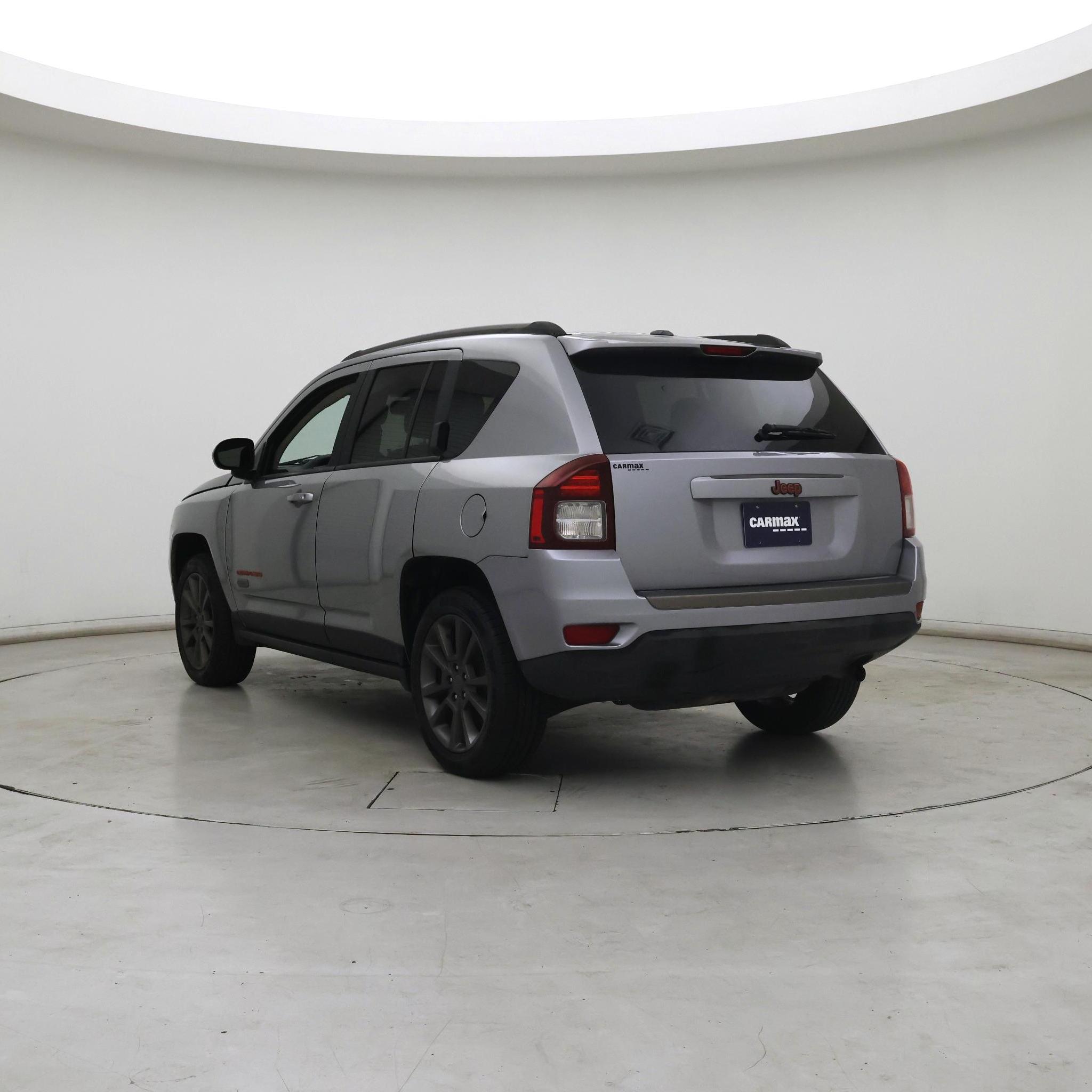 Thumbnail: 2016 Jeep Compass - 2