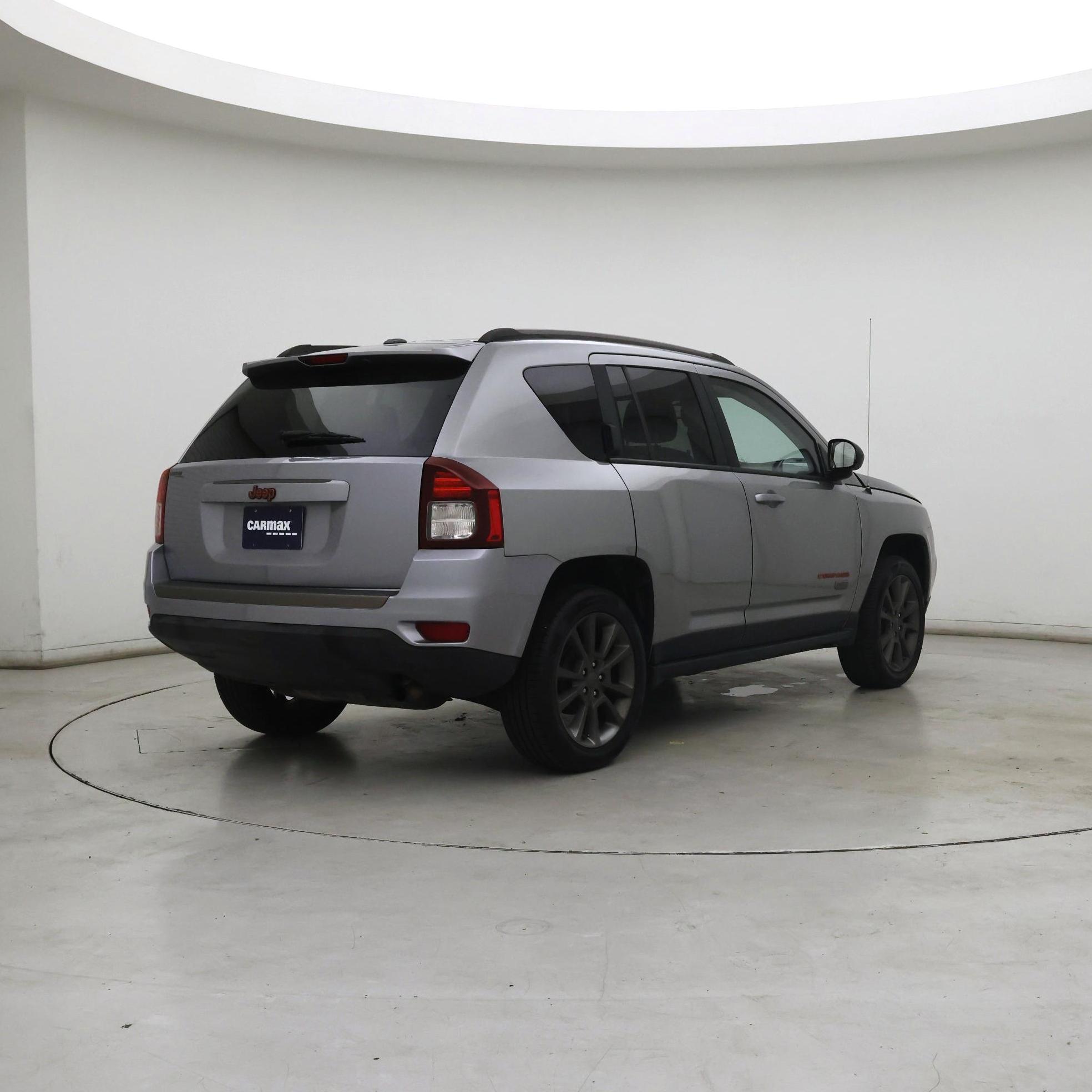 Thumbnail: 2016 Jeep Compass - 8