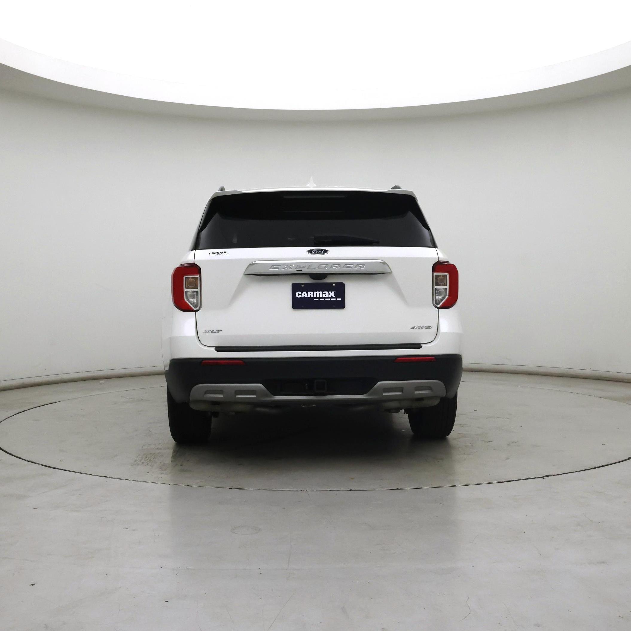Thumbnail: 2022 Ford Explorer - 6