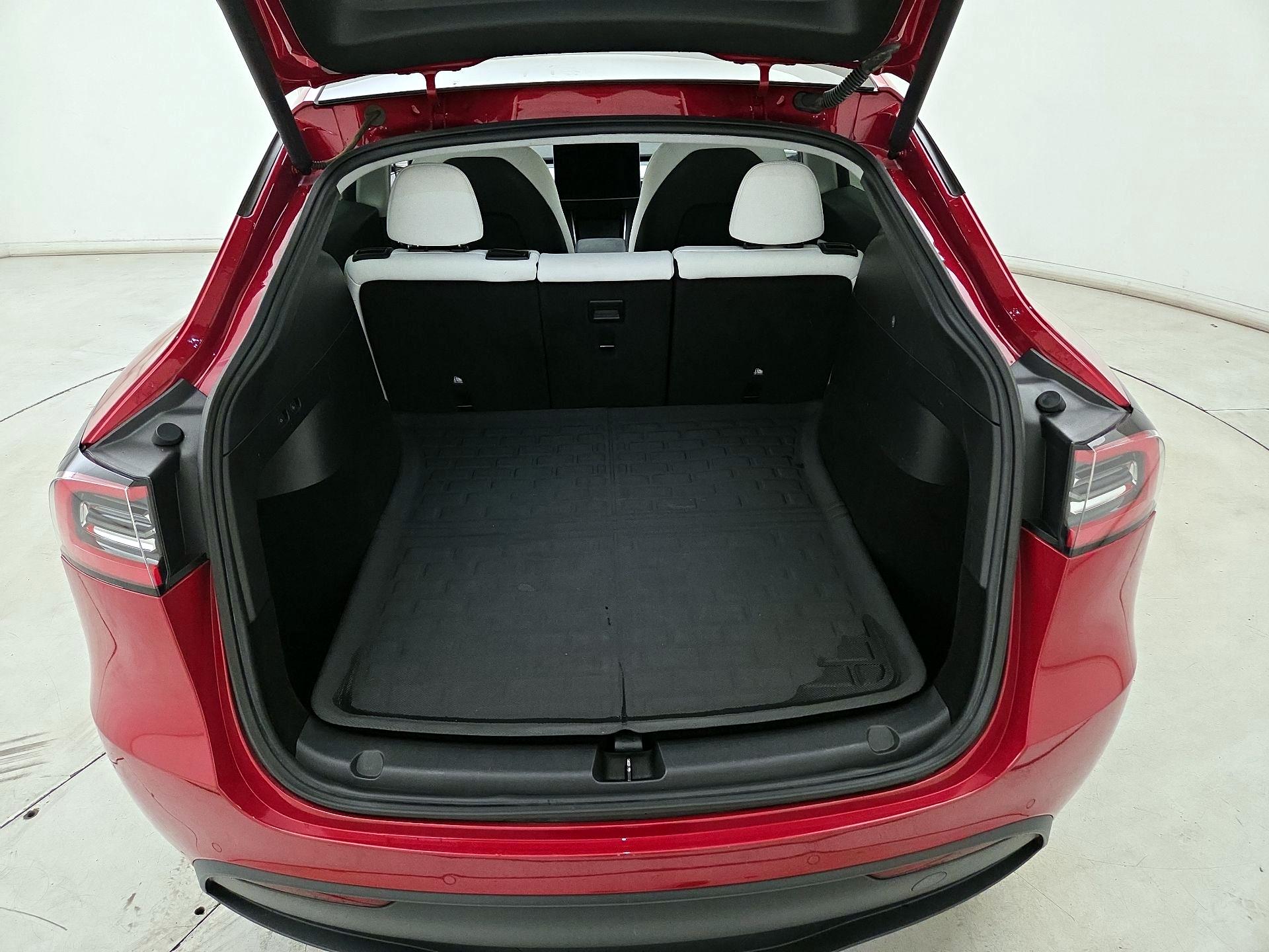 Thumbnail: 2021 Tesla Model Y - 20