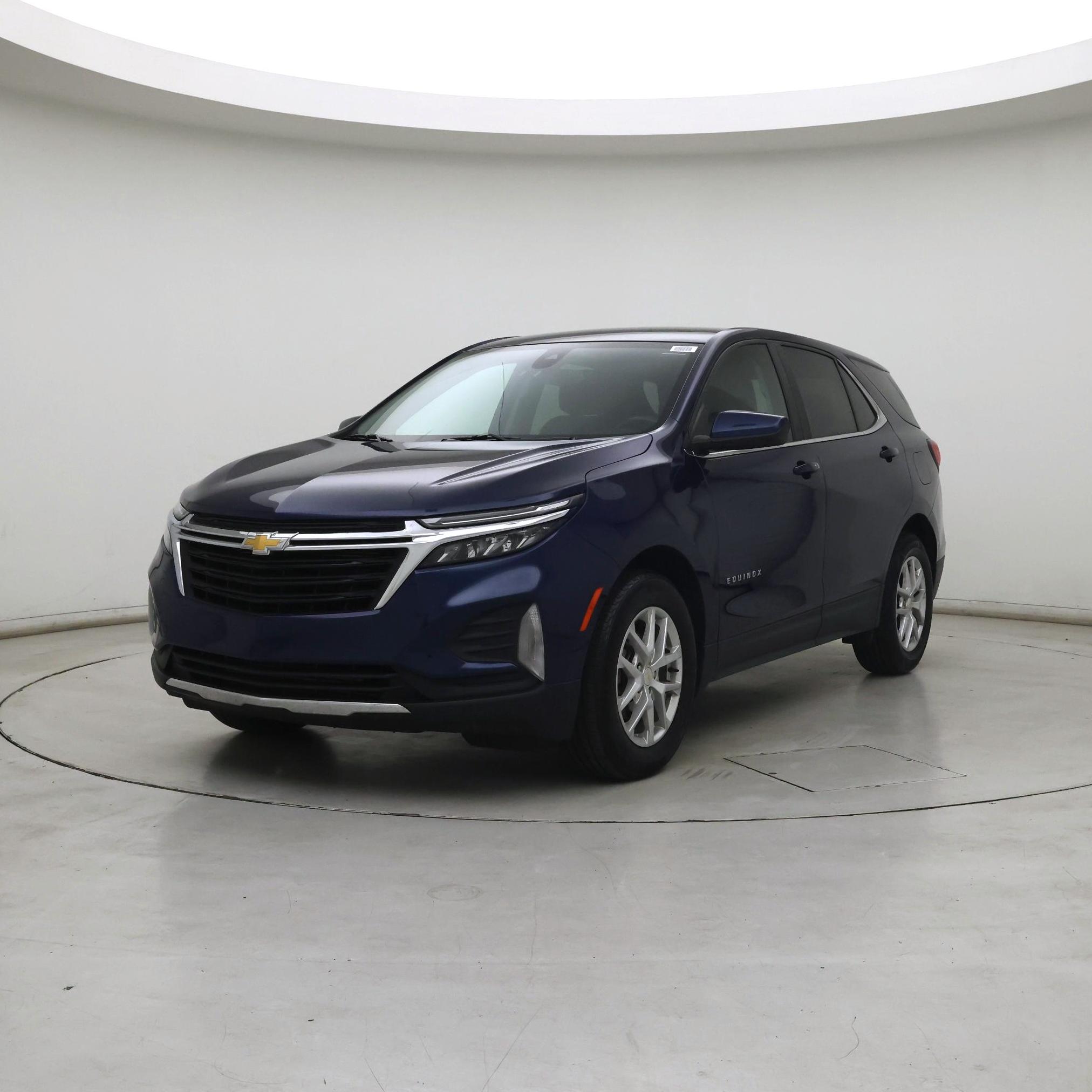 Thumbnail: 2022 Chevrolet Equinox - 4