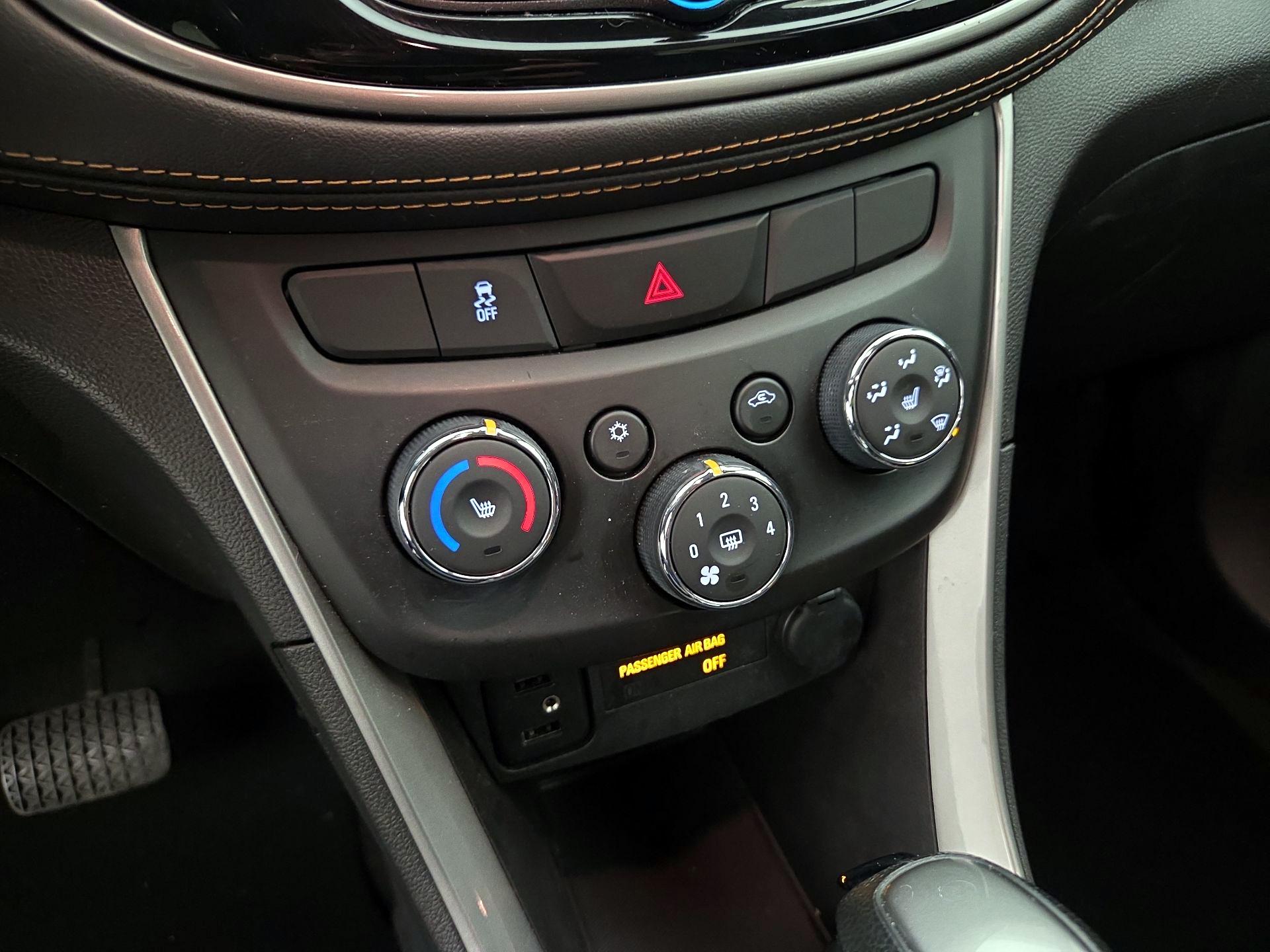 Thumbnail: 2021 Chevrolet Trax - 16