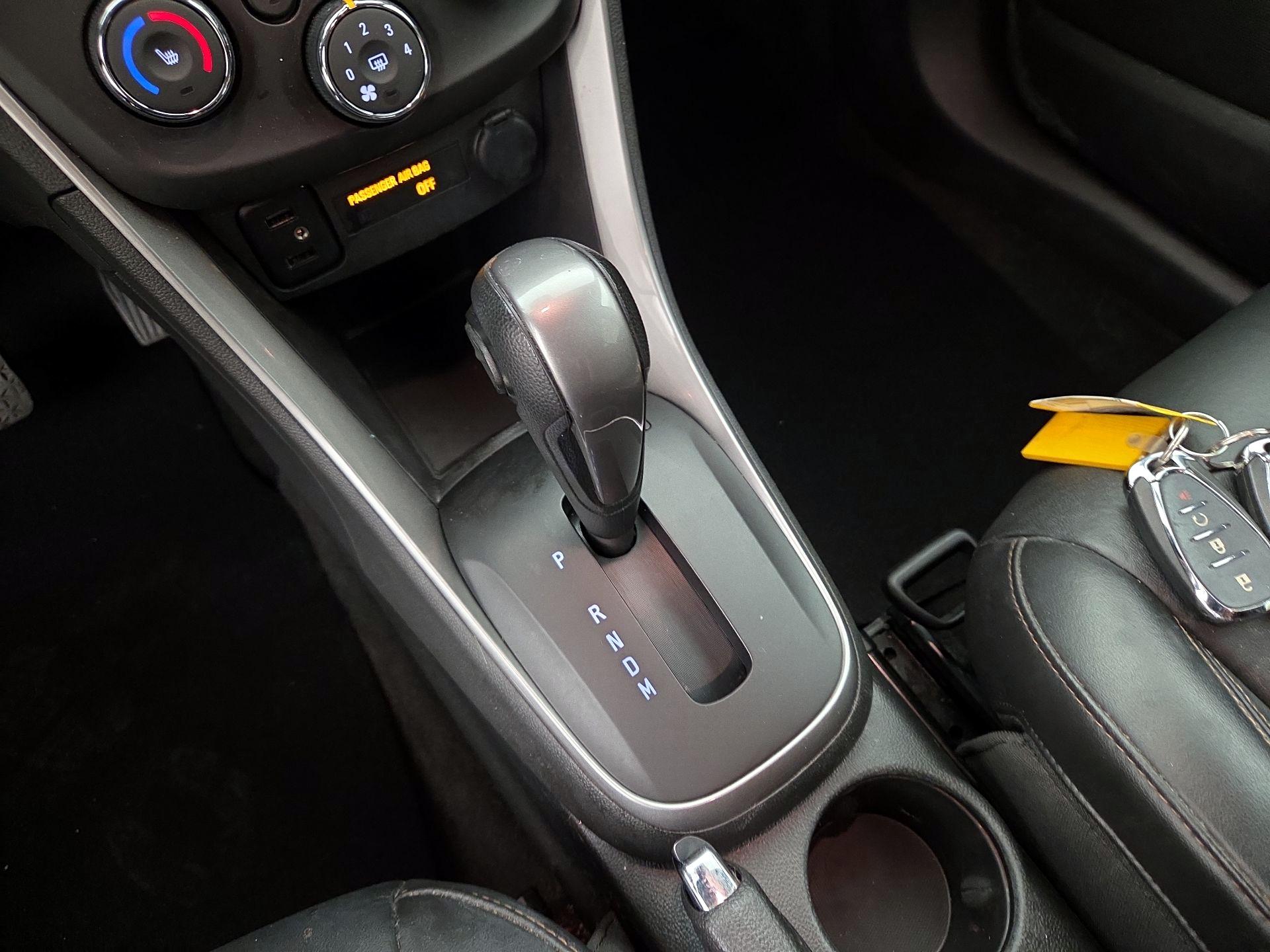 Thumbnail: 2021 Chevrolet Trax - 17