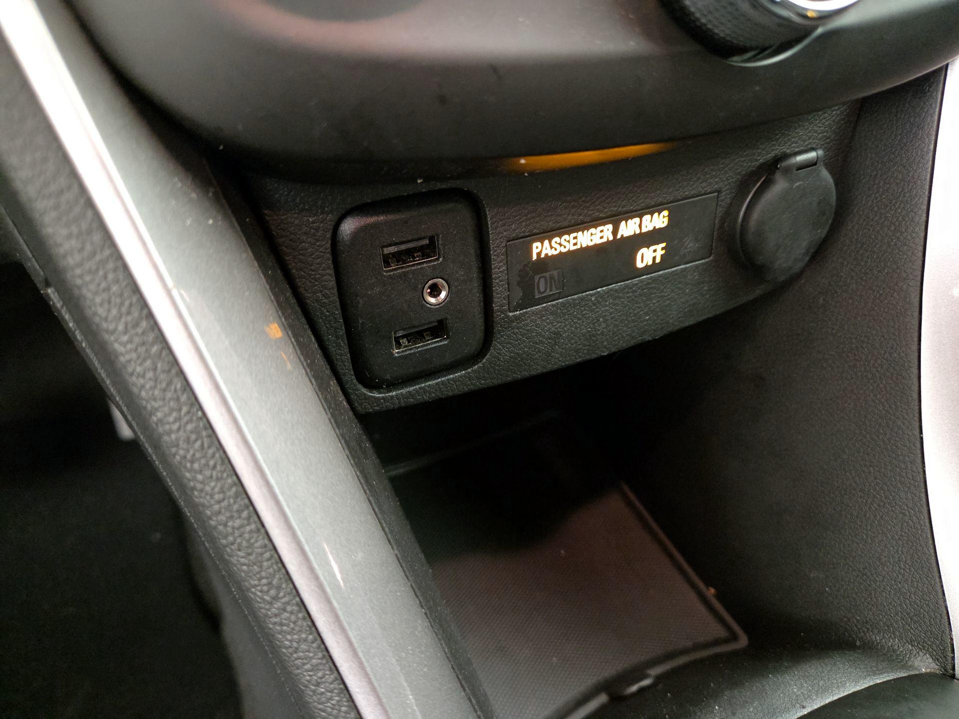 Thumbnail: 2021 Chevrolet Trax - 18