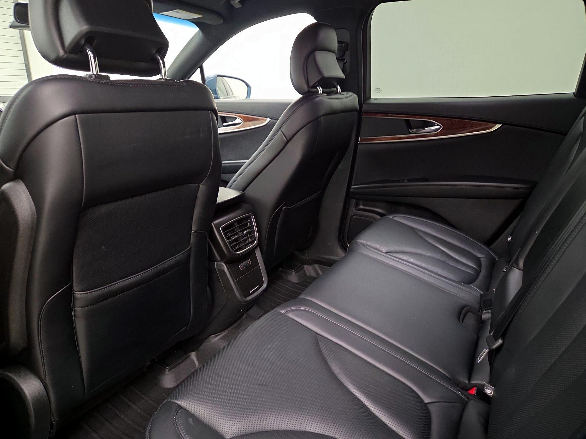 Thumbnail: 2018 Lincoln MKX - 17