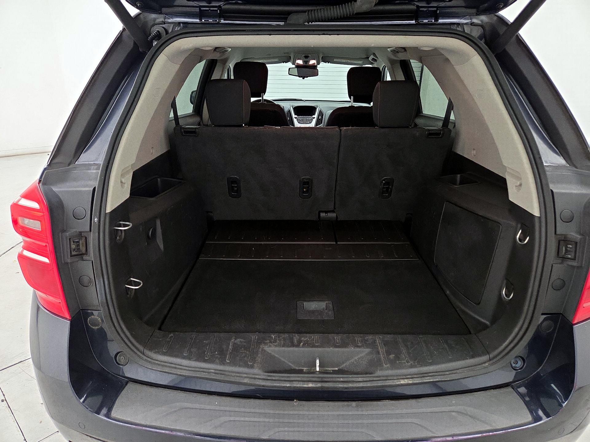 Thumbnail: 2017 Chevrolet Equinox - 19