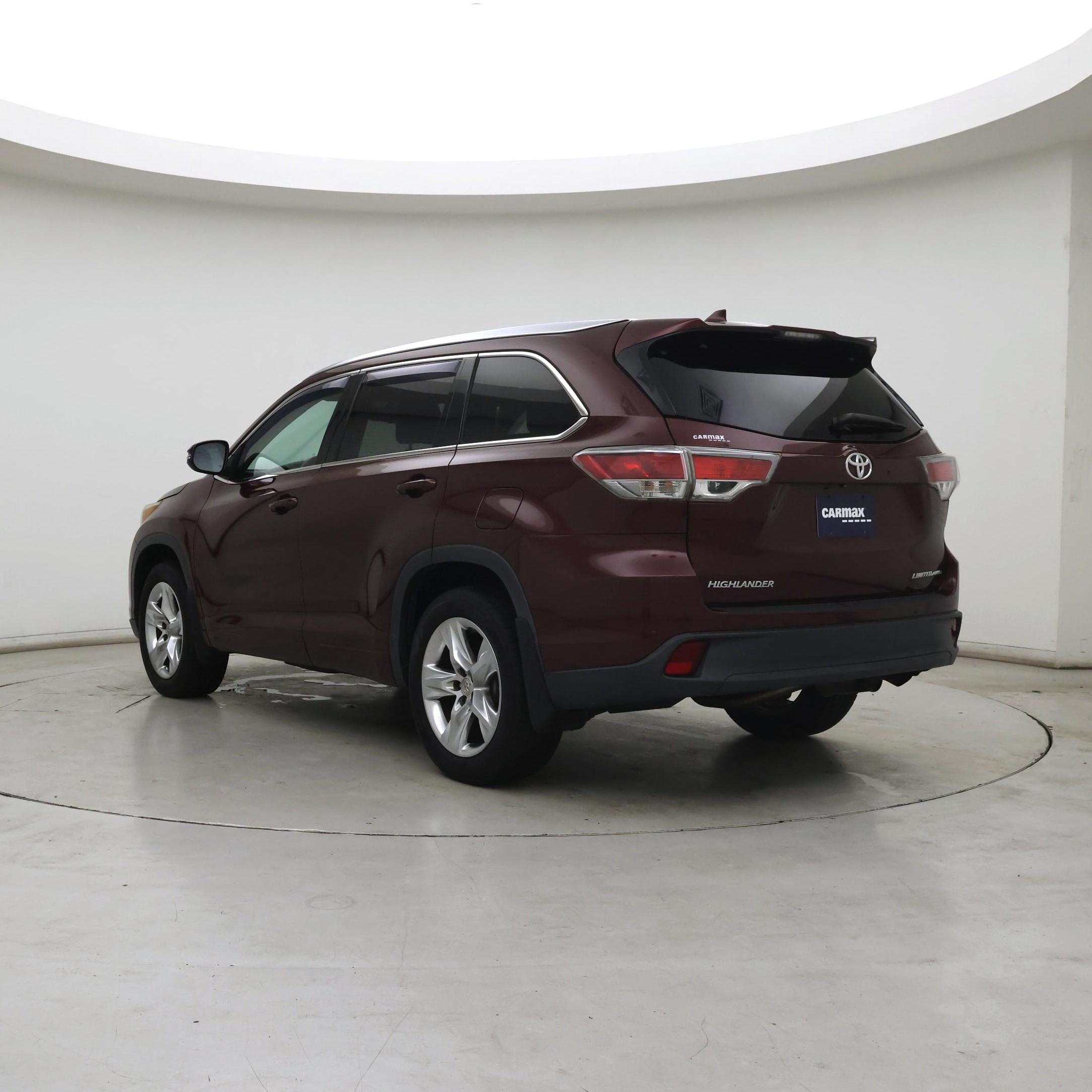 Thumbnail: 2015 Toyota Highlander - 2