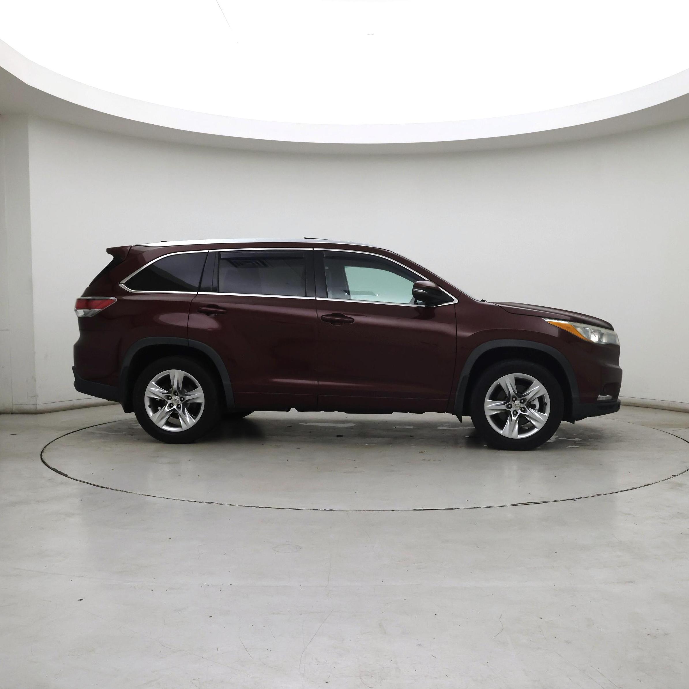 Thumbnail: 2015 Toyota Highlander - 7