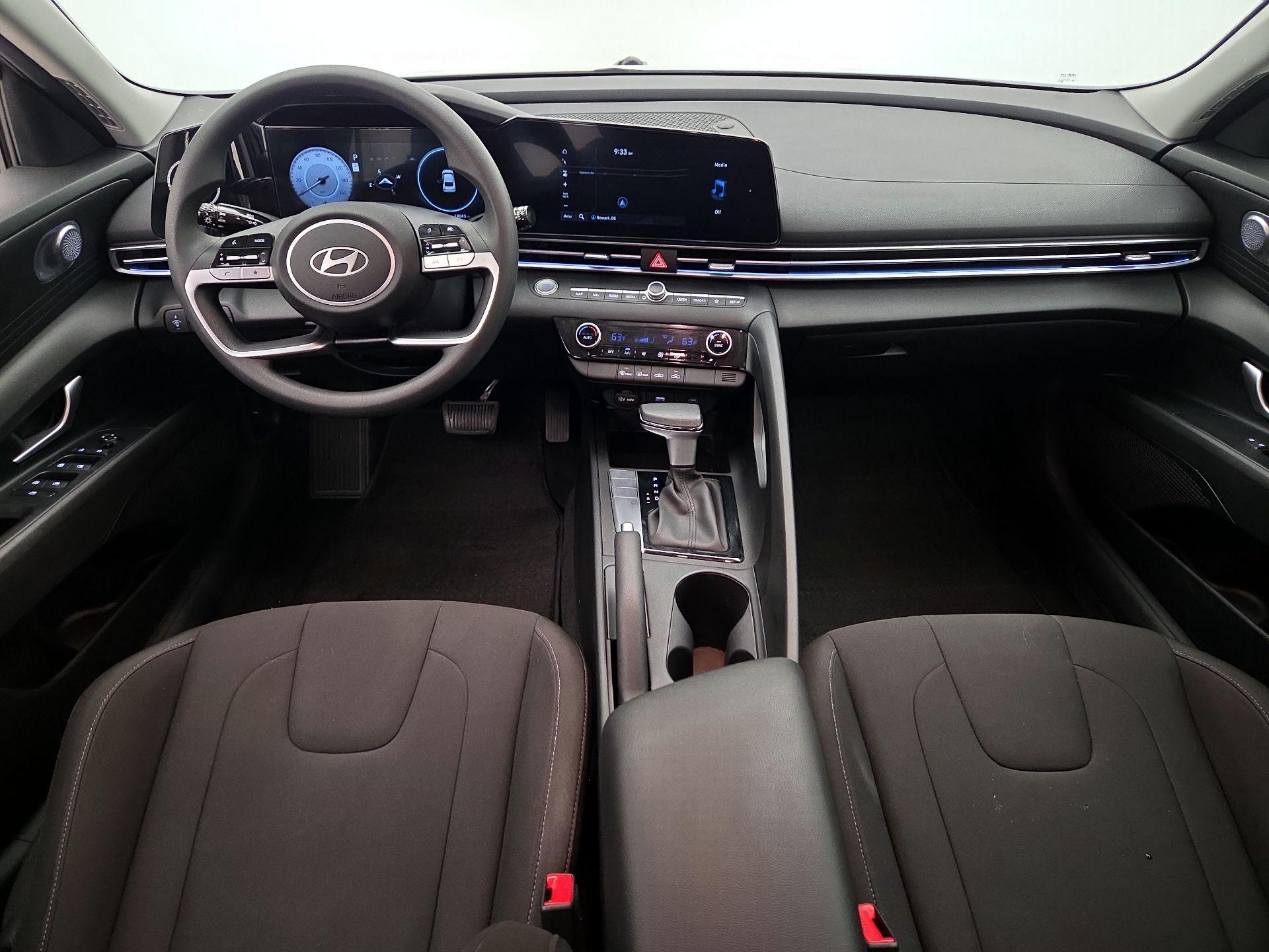 Thumbnail: 2024 Hyundai Elantra - 9
