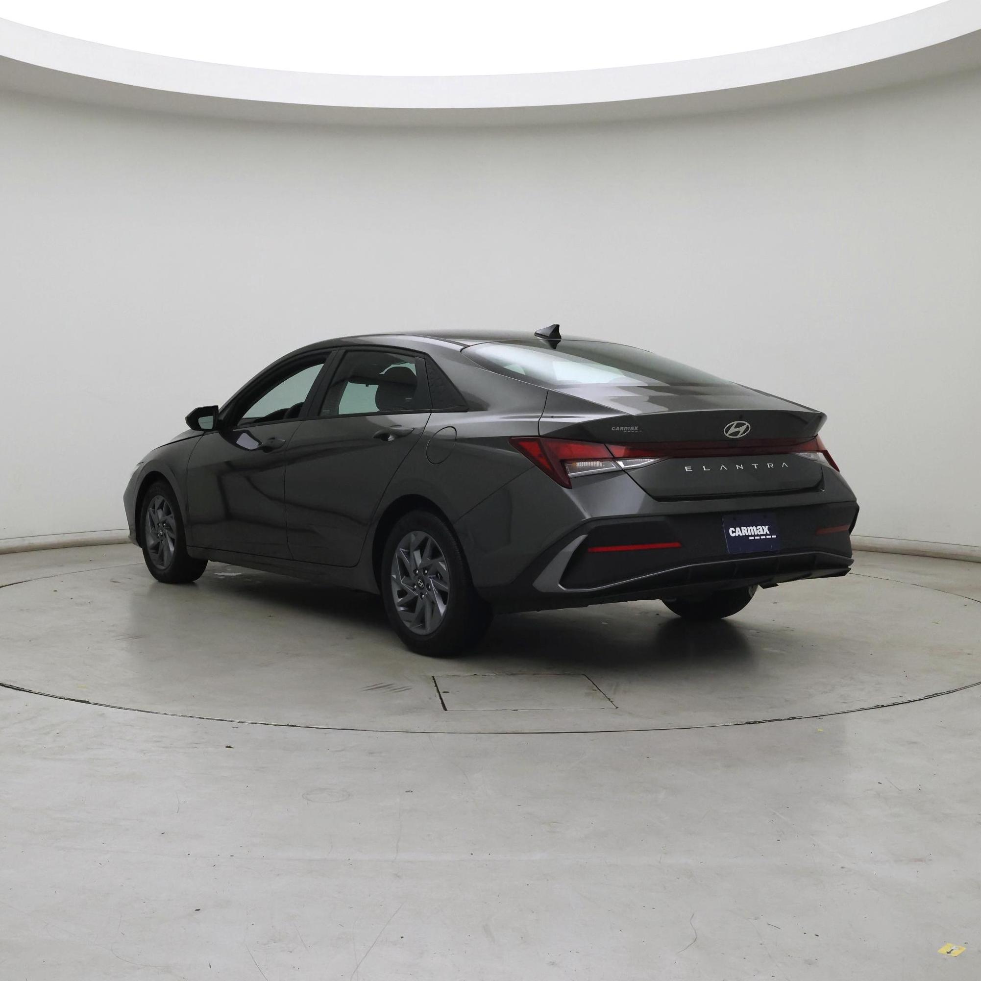 Thumbnail: 2024 Hyundai Elantra - 2