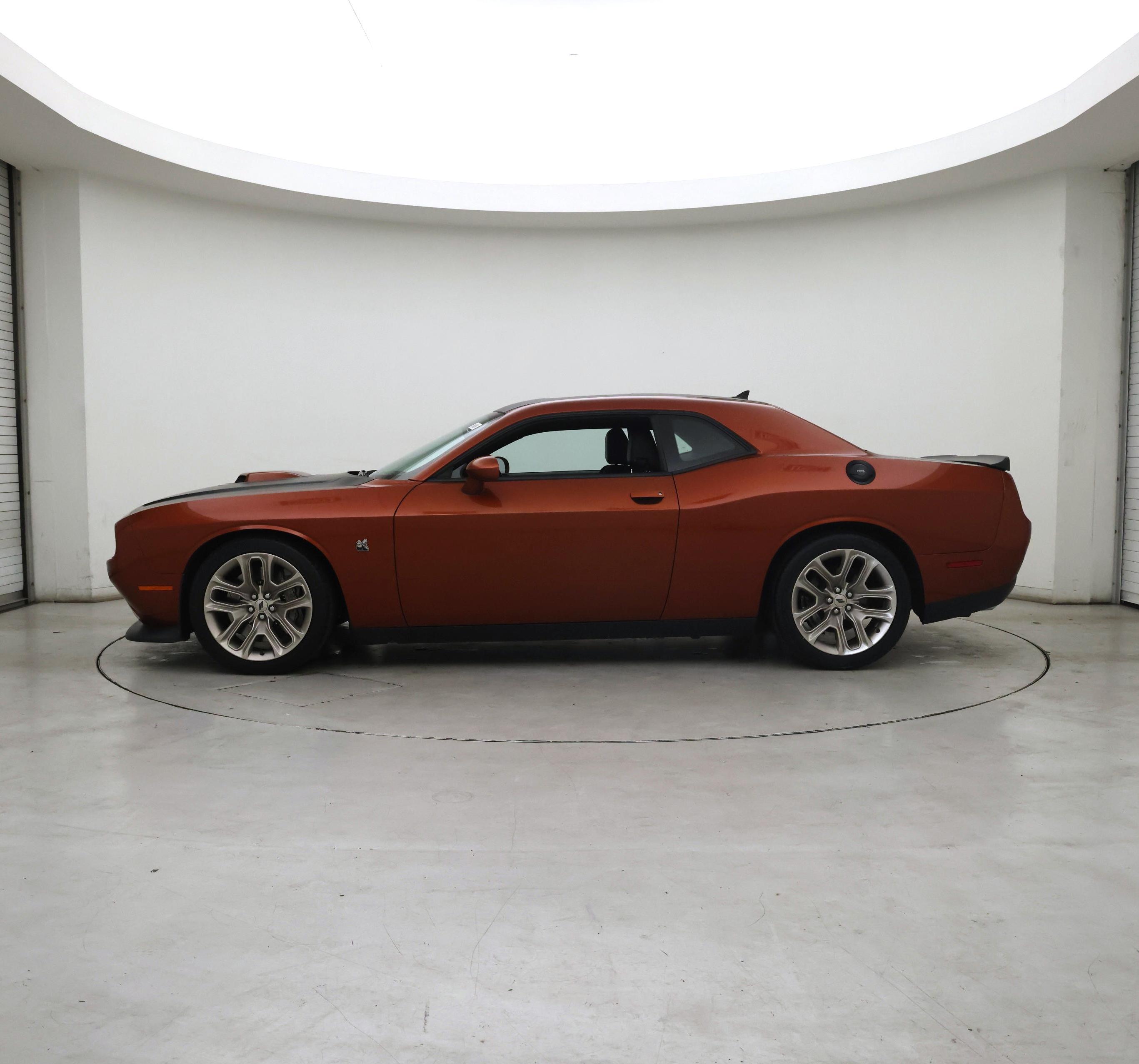 Thumbnail: 2020 Dodge Challenger - 3