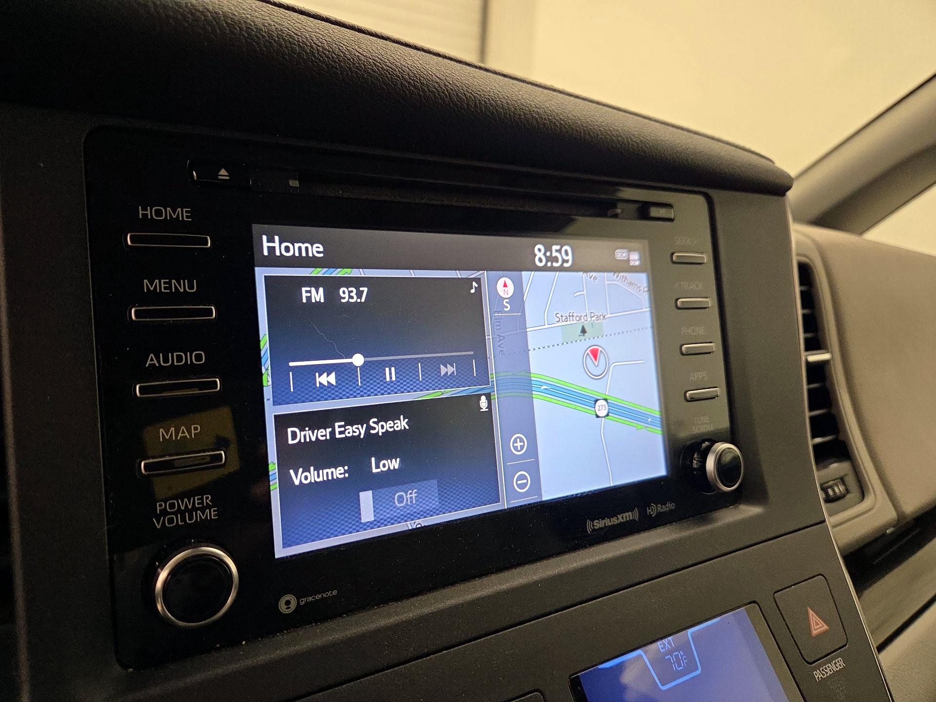 Thumbnail: 2018 Toyota Sienna - 13