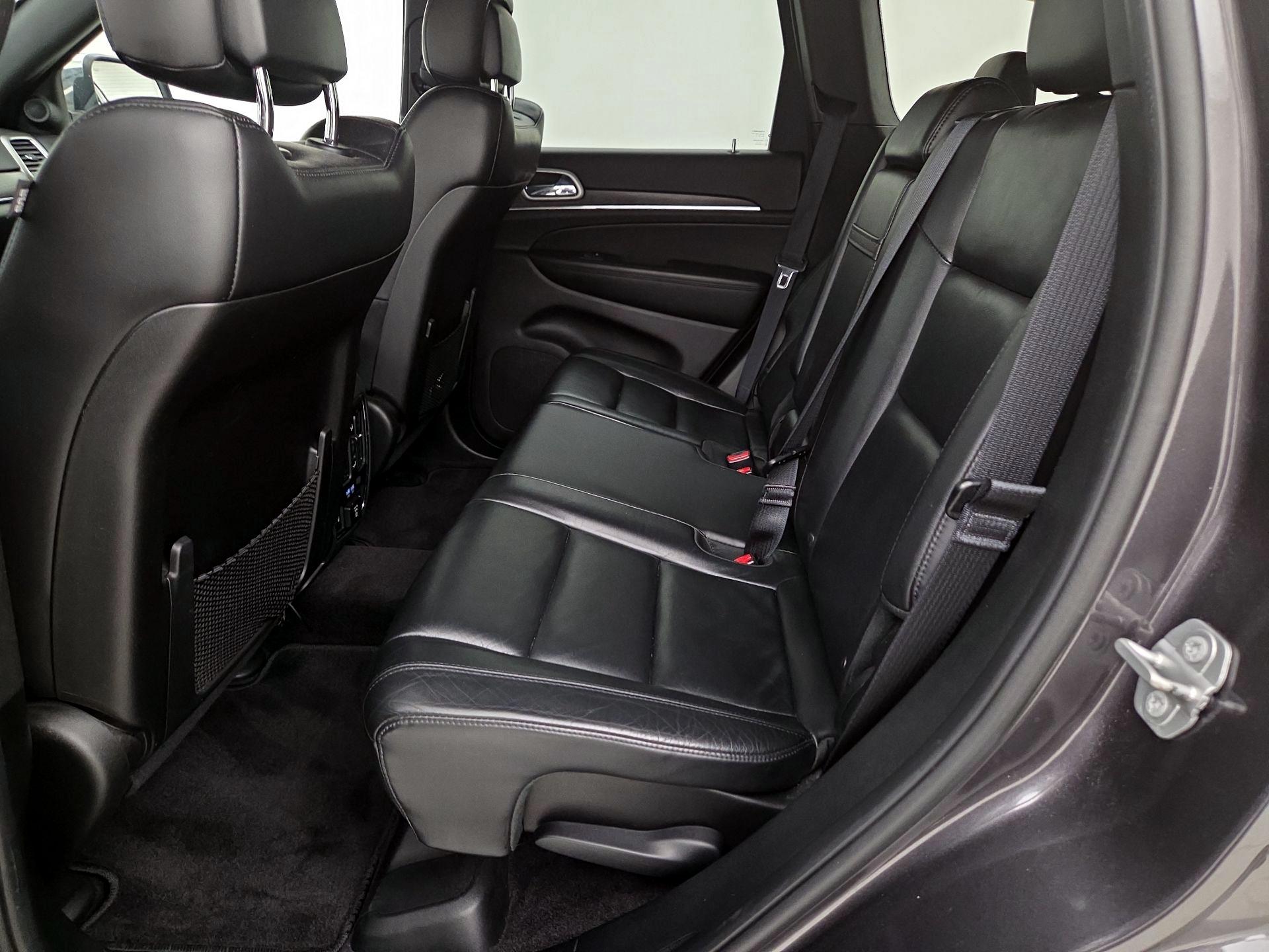 Thumbnail: 2018 Jeep Grand Cherokee - 19