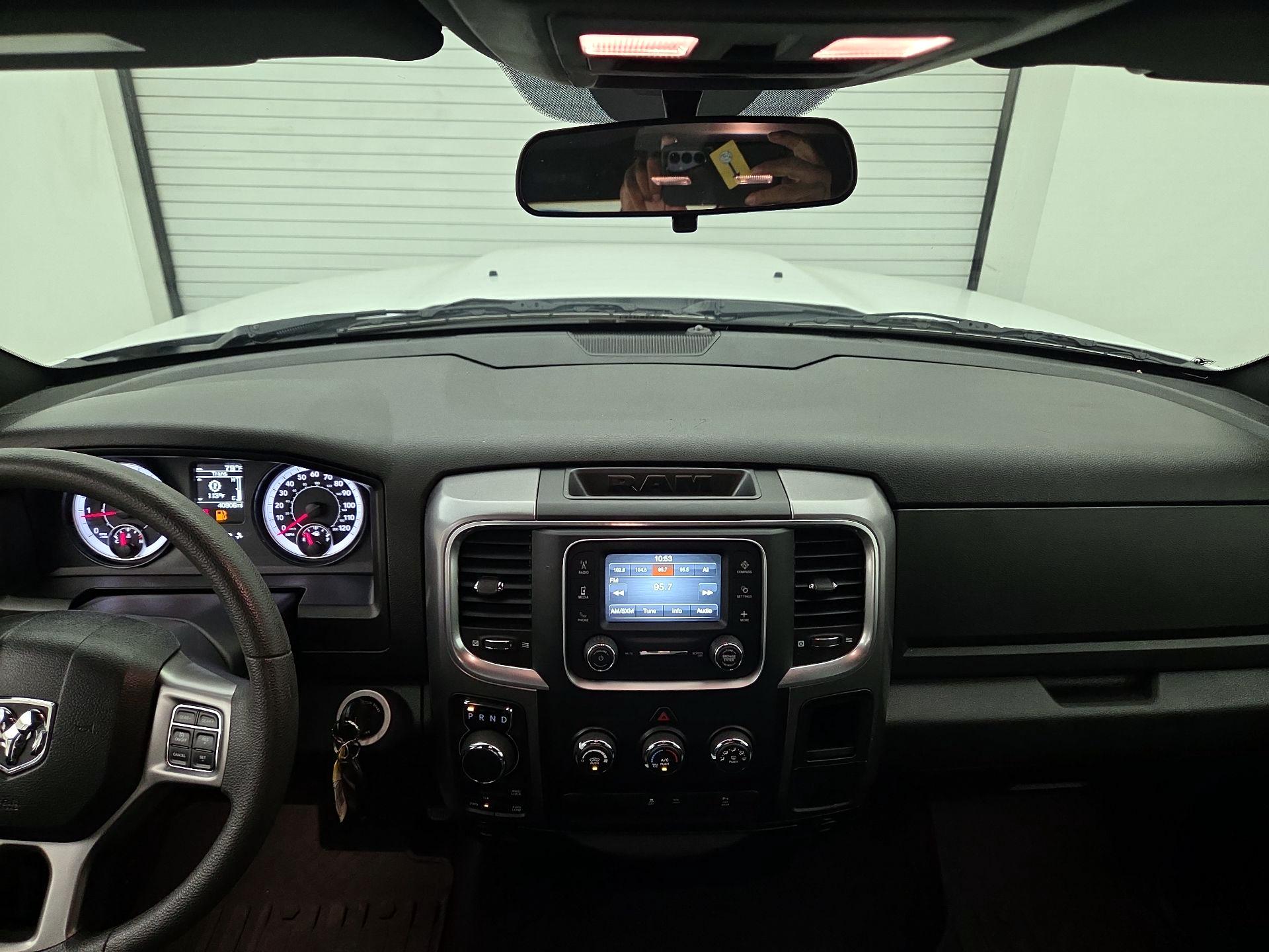 Thumbnail: 2022 RAM 1500 Classic - 9
