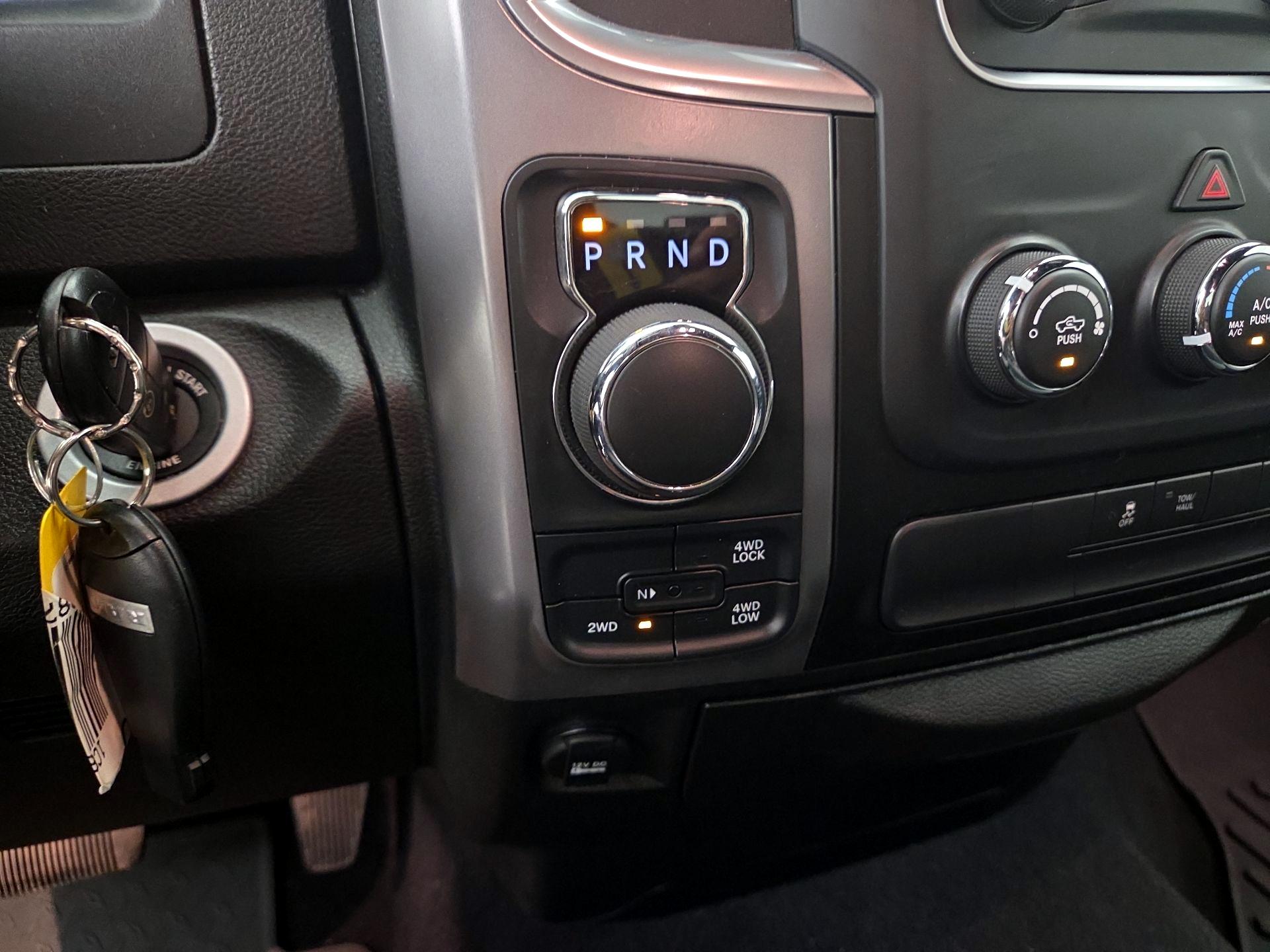 Thumbnail: 2022 RAM 1500 Classic - 17