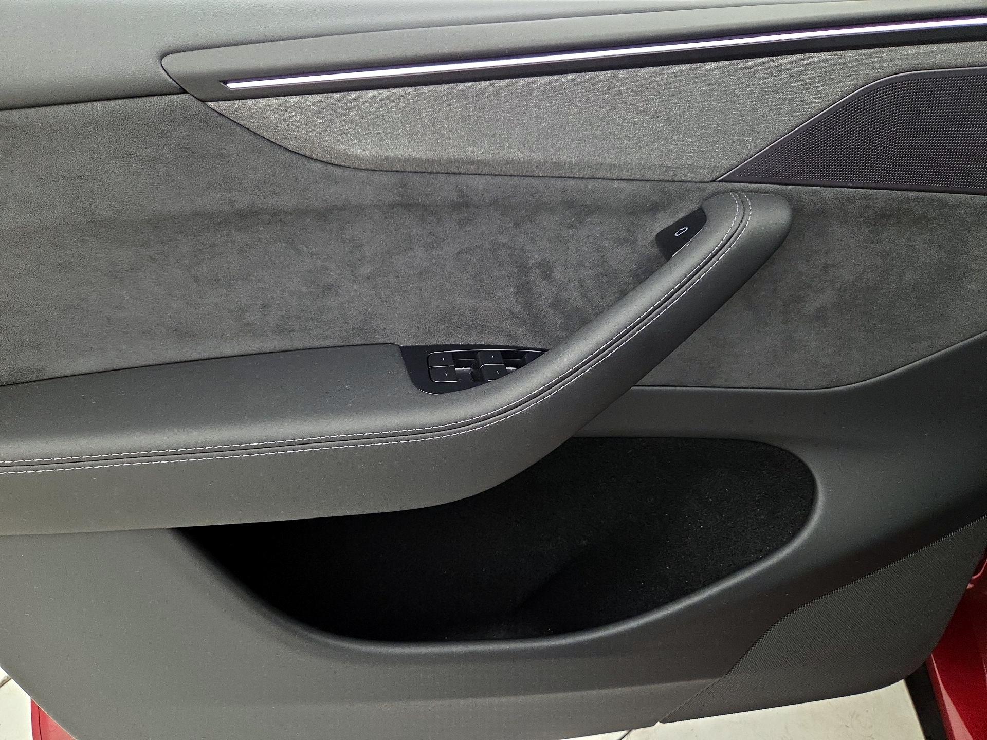 Thumbnail: 2026 Tesla Model Y - 12