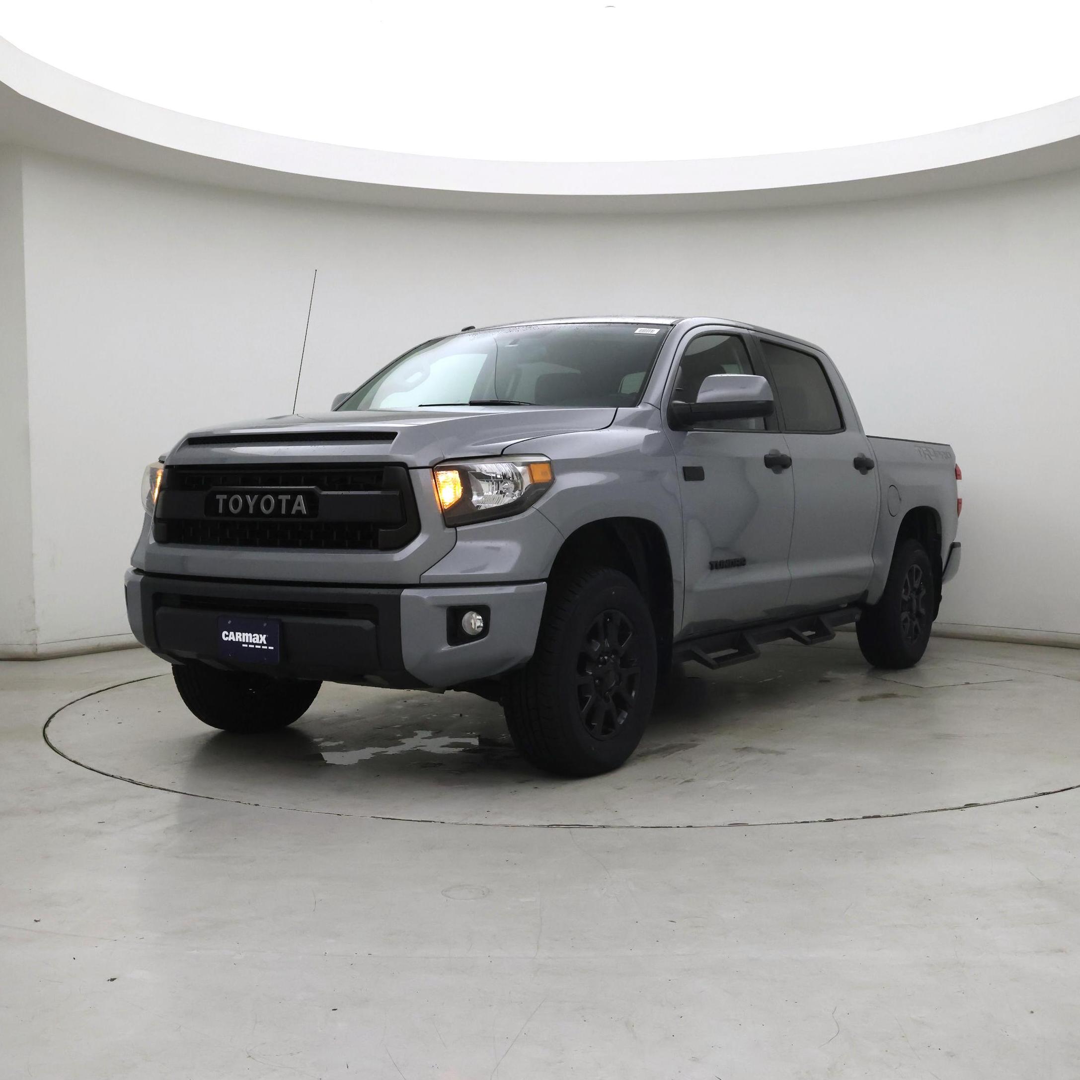 Thumbnail: 2017 Toyota Tundra - 4