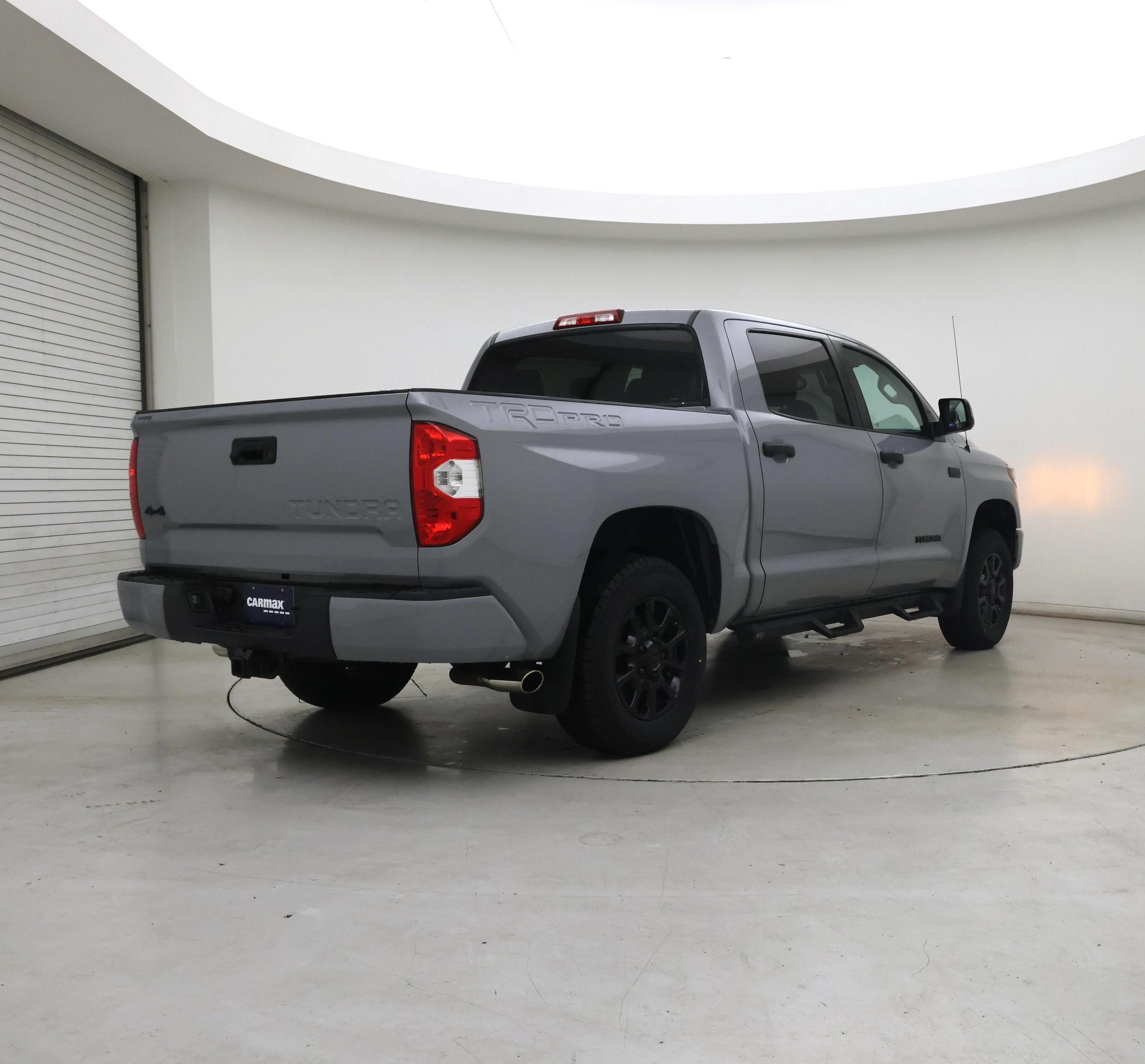 Thumbnail: 2017 Toyota Tundra - 8
