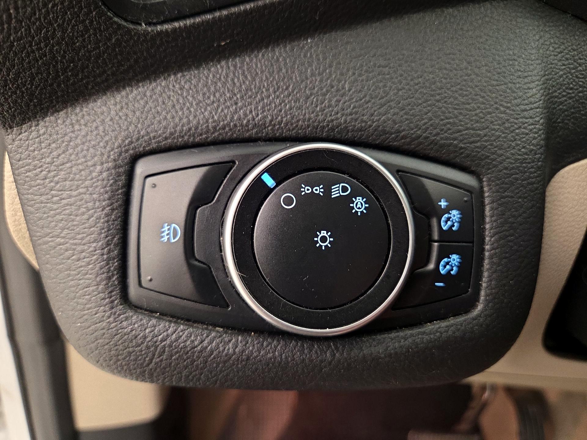 Thumbnail: 2015 Ford Escape - 13