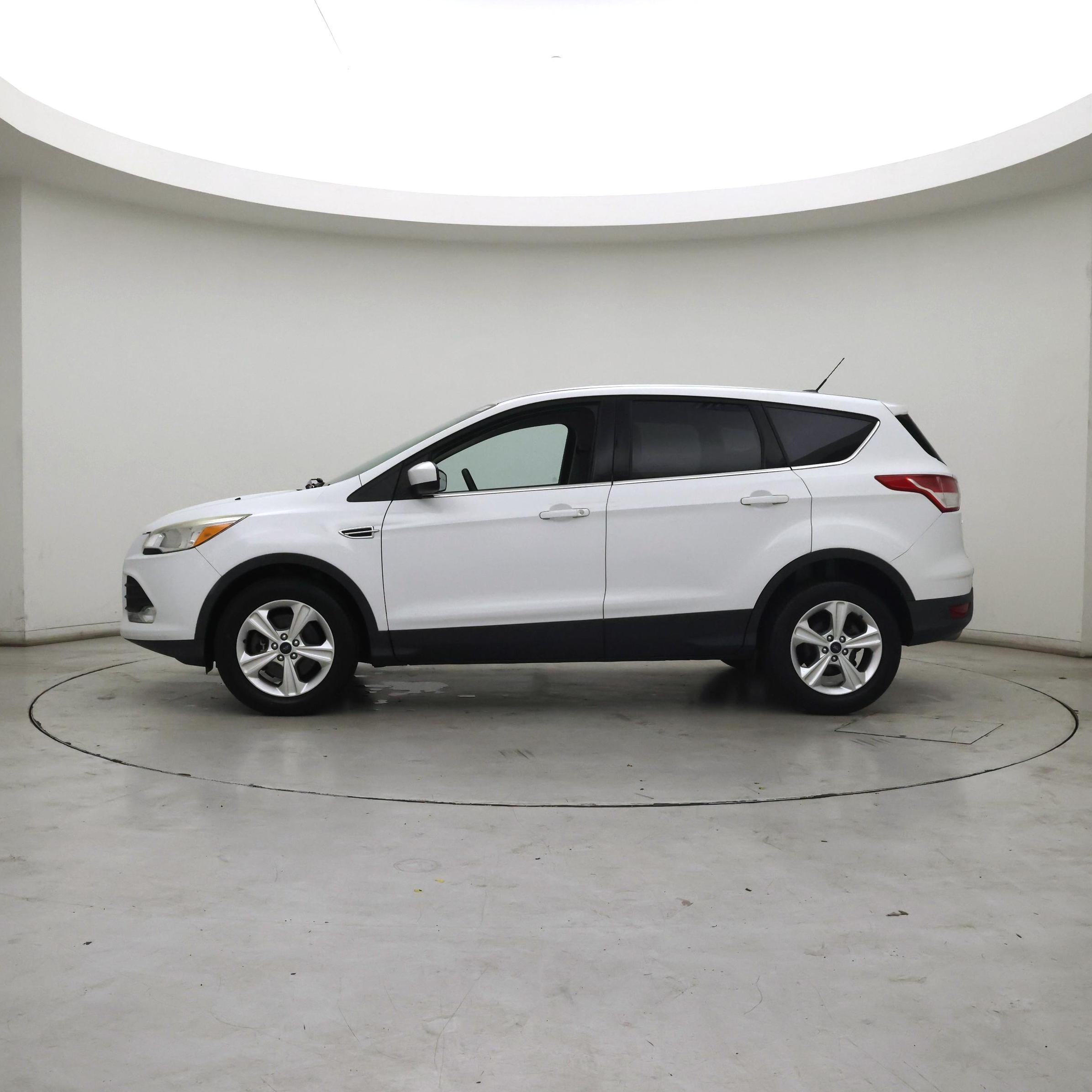 Thumbnail: 2015 Ford Escape - 3