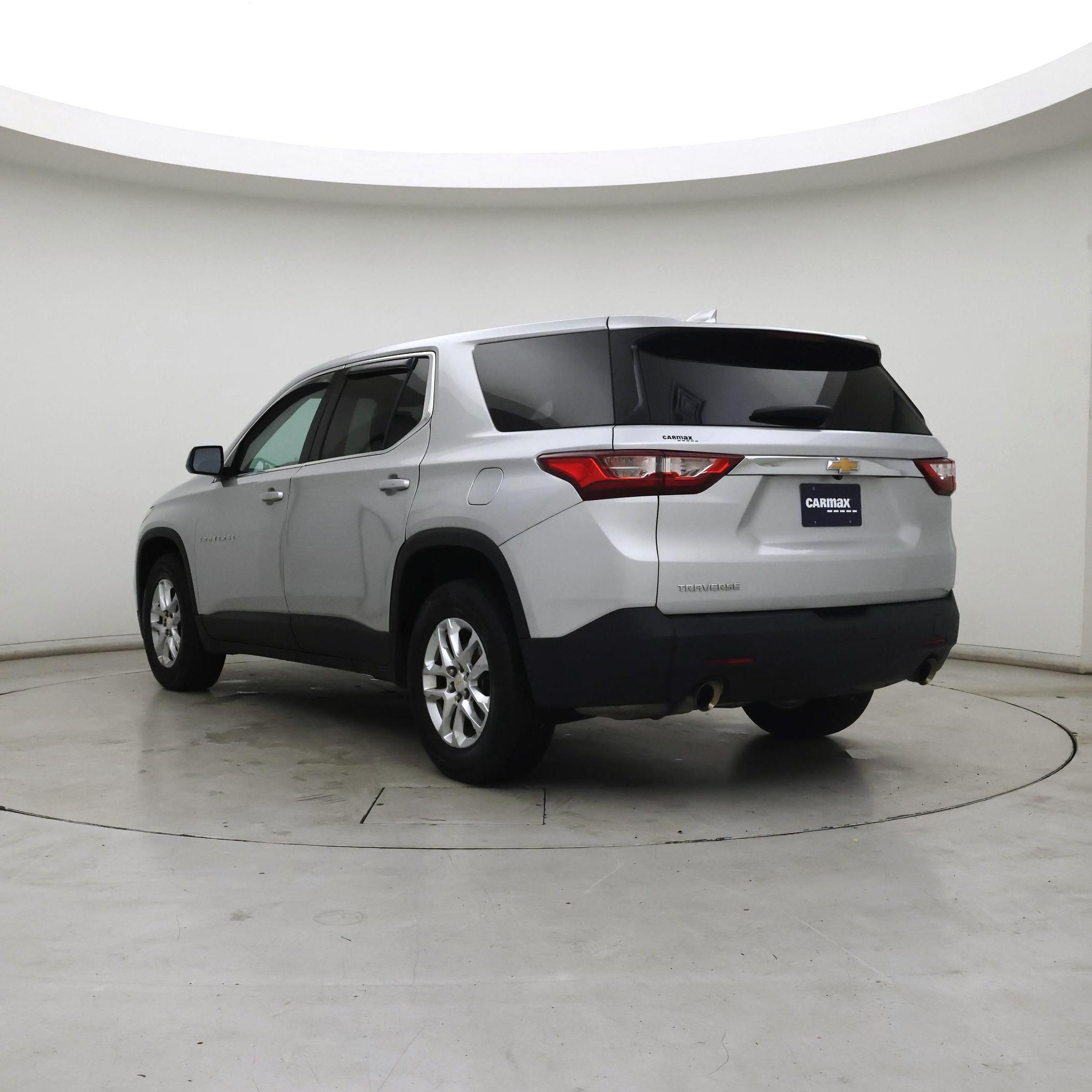 Thumbnail: 2018 Chevrolet Traverse - 2