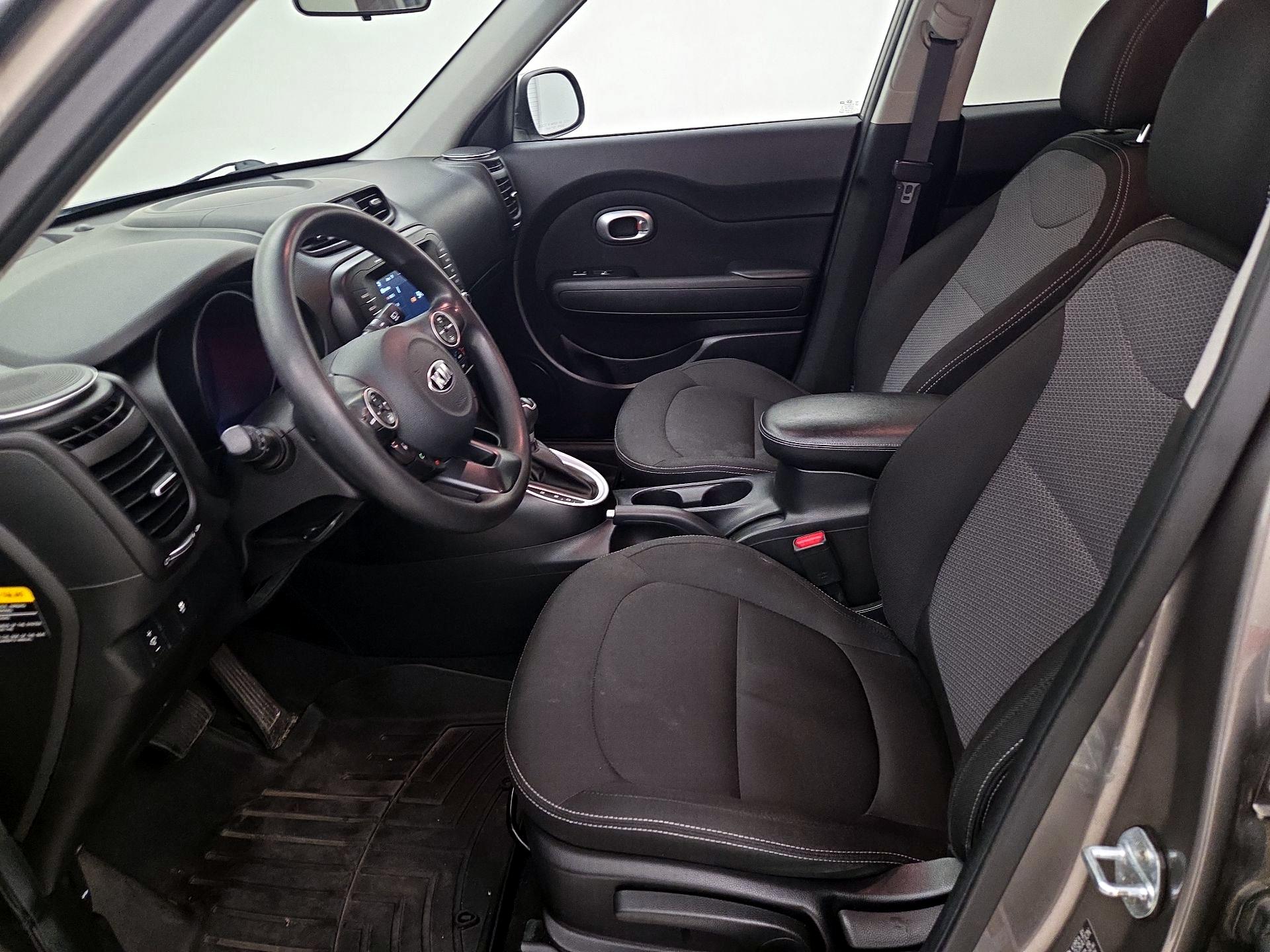 Thumbnail: 2018 Kia Soul - 11
