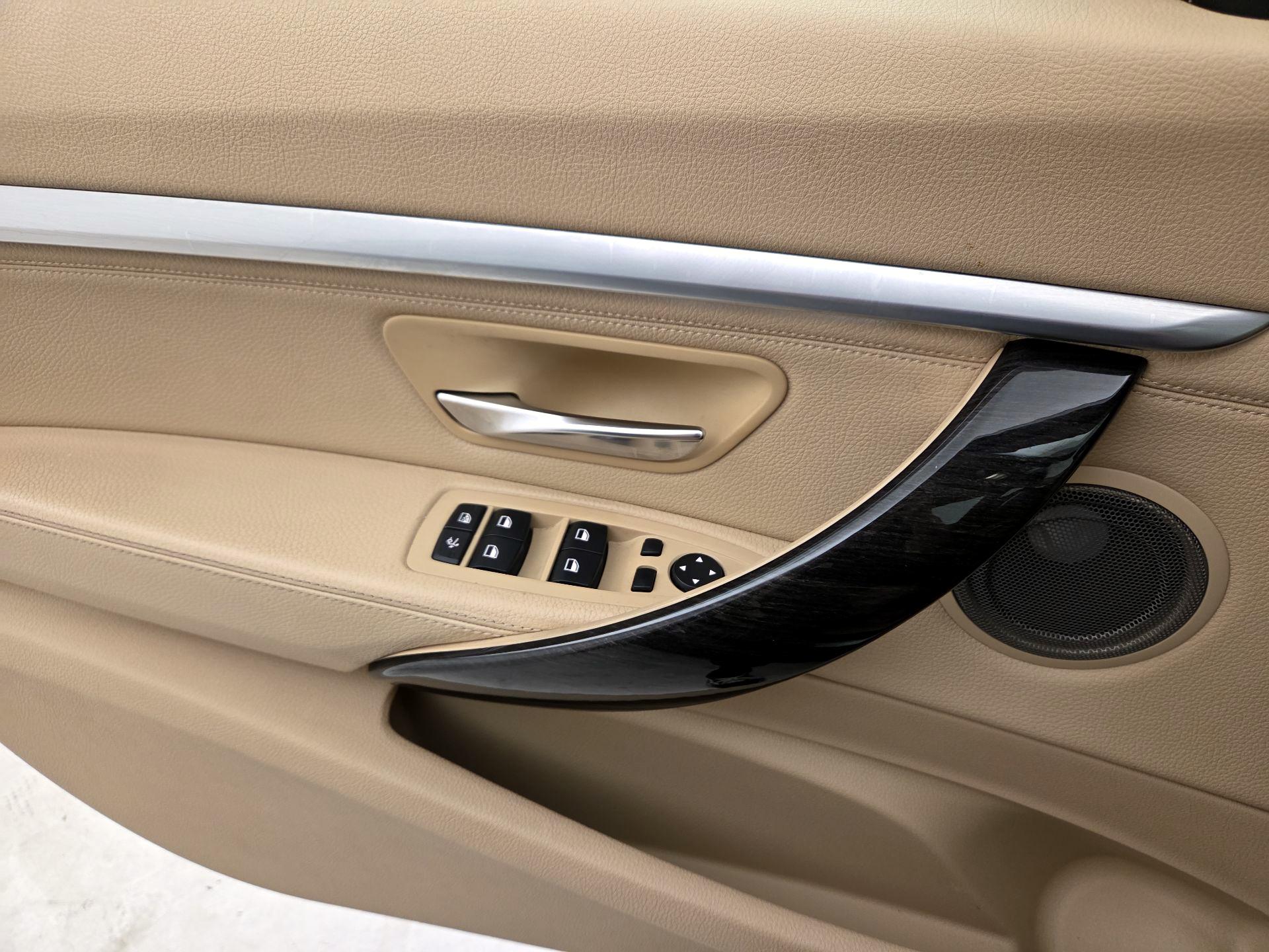 Thumbnail: 2015 BMW 3 Series - 12