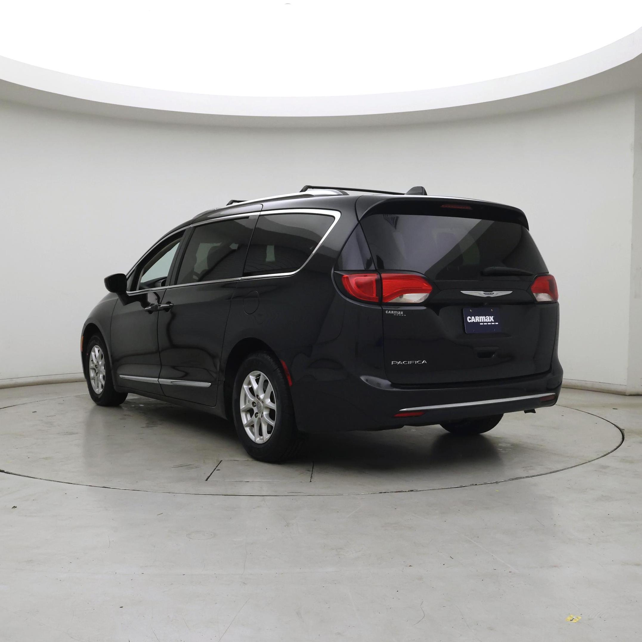 Thumbnail: 2020 Chrysler Pacifica - 2
