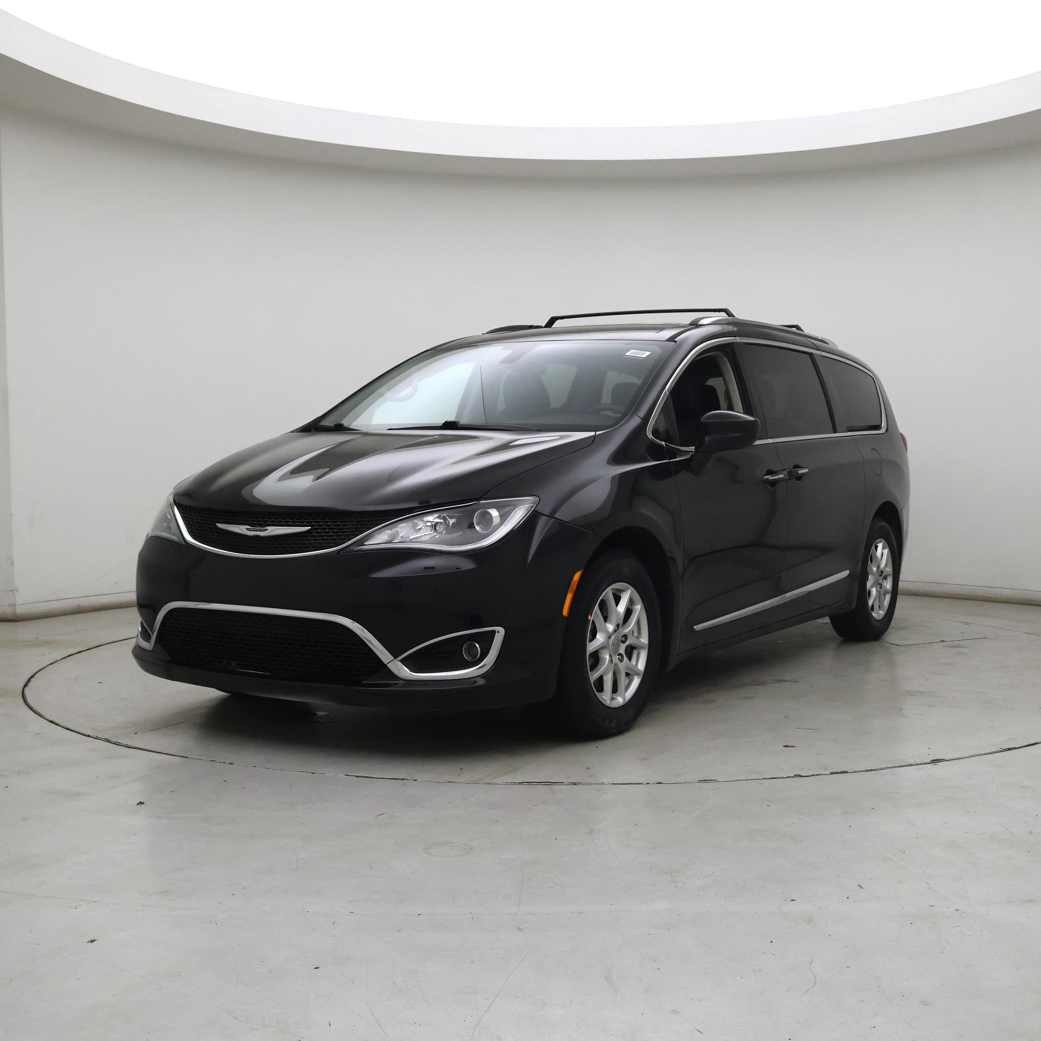 Thumbnail: 2020 Chrysler Pacifica - 4